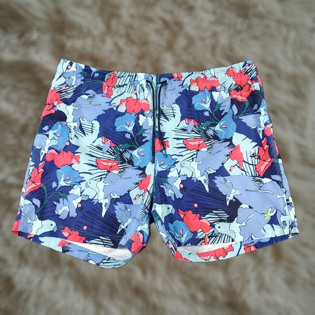 Nautica Nautica Shorts Mens XL Size Floral Blue Red Pattern Floral Trunks Bottom Swim Surf Beach Tropical Hawaiian Aloha American Classic Modern Brand Nautica Size US 36 / EU 52 - 1 Thumbnail