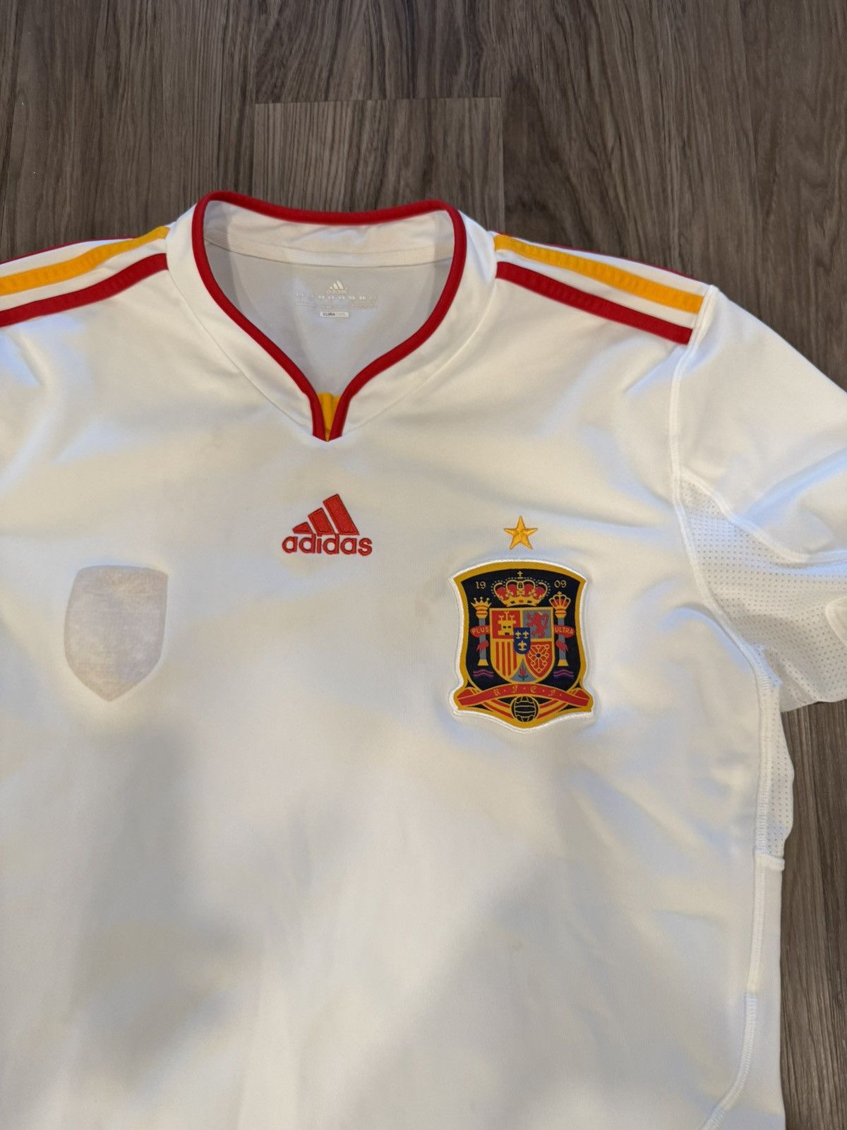 Adidas Adidas Spain white jersey Size US L / EU 52-54 / 3 - 4 Thumbnail