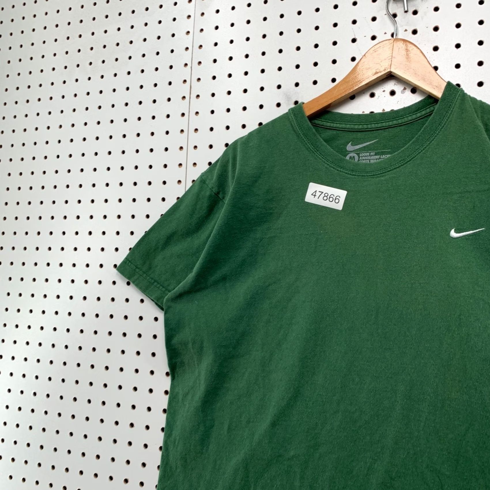 Nike Nike Essential T Shirt Mens M Green Short Sleeve Crew Neck Cotton Loose Fit Shirt Size US M / EU 48-50 / 2 - 6 Thumbnail