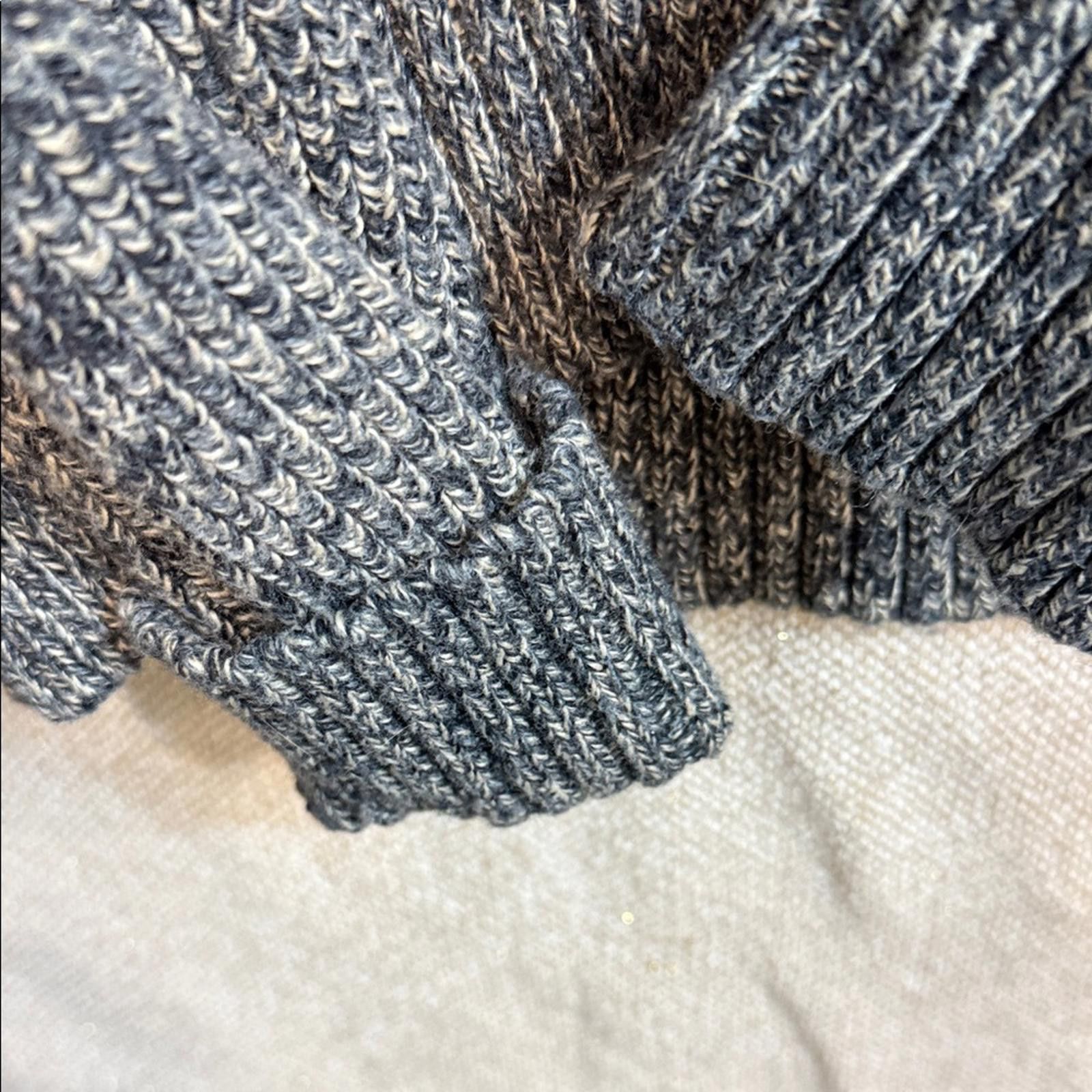 American Eagle Outfitters American Eagle Outfitters Blue and Gray Knit Sweater Size US M / EU 48-50 / 2 - 3 Thumbnail