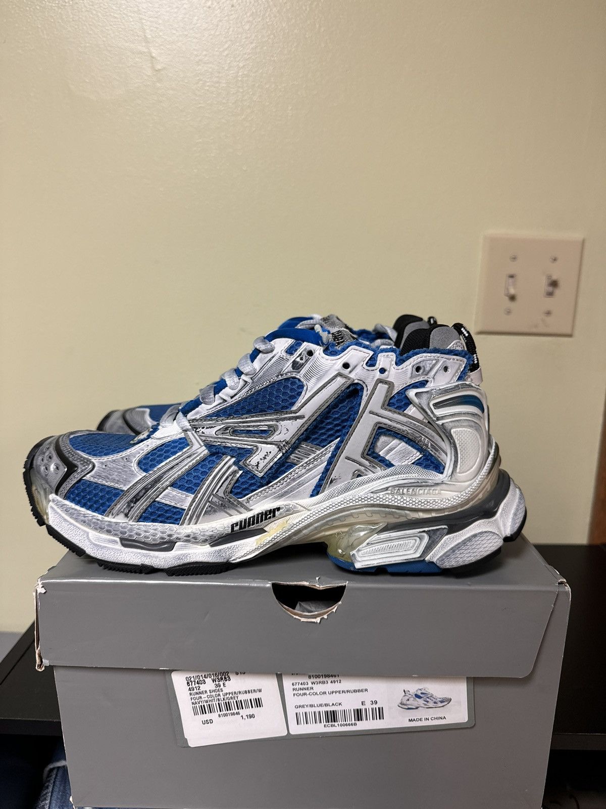 Balenciaga Balenciaga Blue and White Runner 39 Size US 6 / EU 39 - 1 Thumbnail