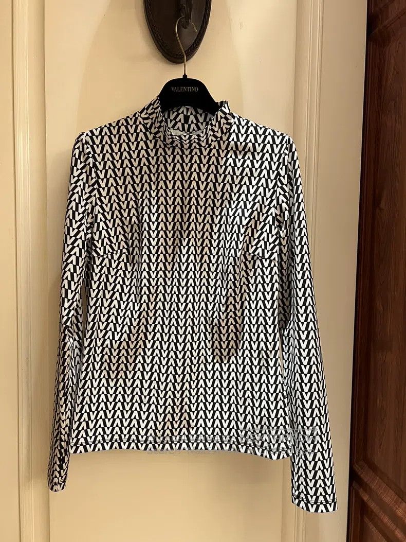 Valentino Valentino Top Size M / US 6-8 / IT 42-44 - 1 Thumbnail