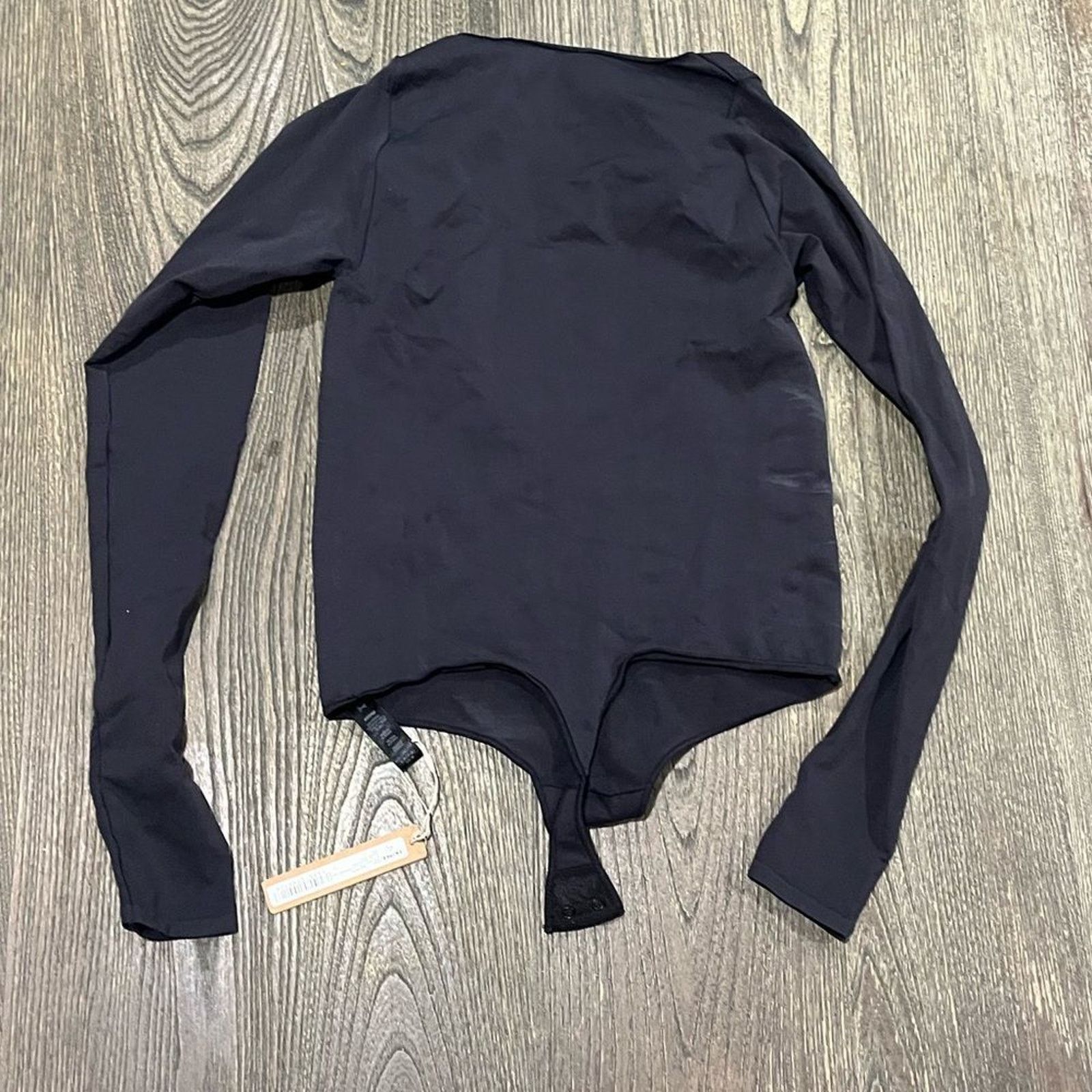 SKIMS NWT Skims Essential Long Sleeve Bodysuit Satin Size S-M Size S / US 4 / IT 40 - 5 Thumbnail