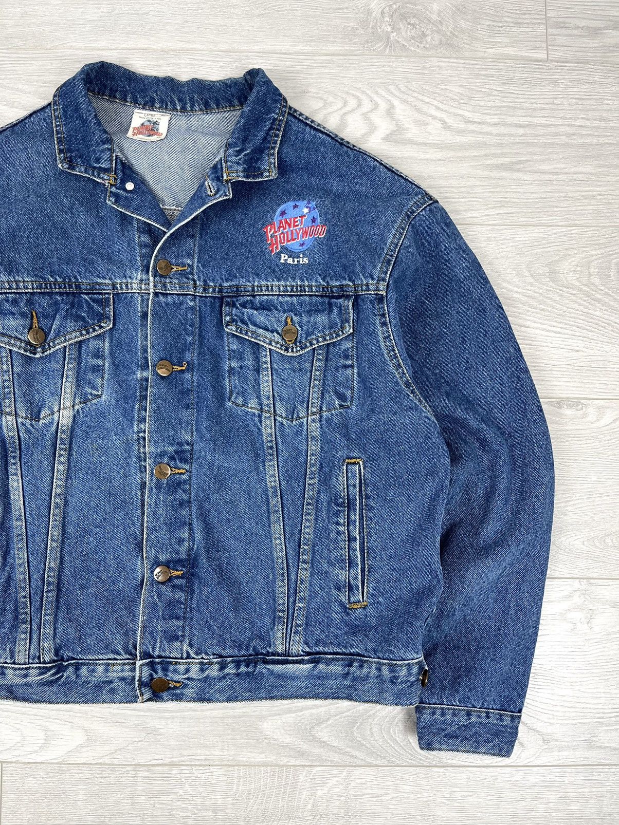 Vintage Planet Hollywood Paris Vintage 90s Denim Trucker Jacket Size US L / EU 52-54 / 3 - 3 Thumbnail