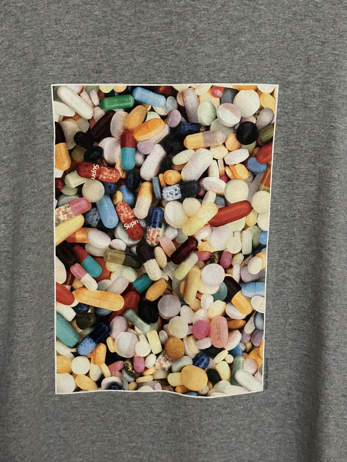 Supreme Supreme Pills Tee Size US M / EU 48-50 / 2 - 2 Thumbnail