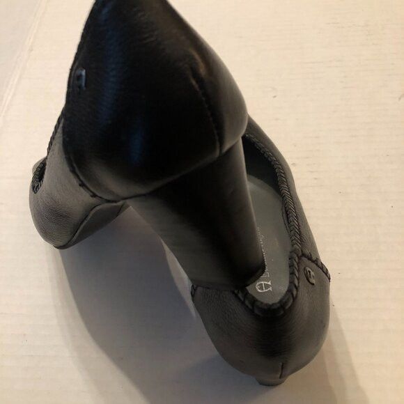 Etienne Aigner Etienne Aigner women's leather pump shoes size: 5 1/2M Size US 5.5 / IT 35.5 - 13 Thumbnail