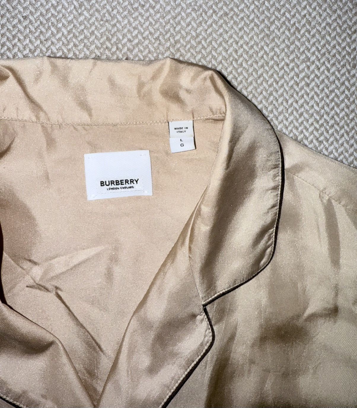 Burberry Burberry Circle Logo Silk Shirt Size US L / EU 52-54 / 3 - 3 Thumbnail