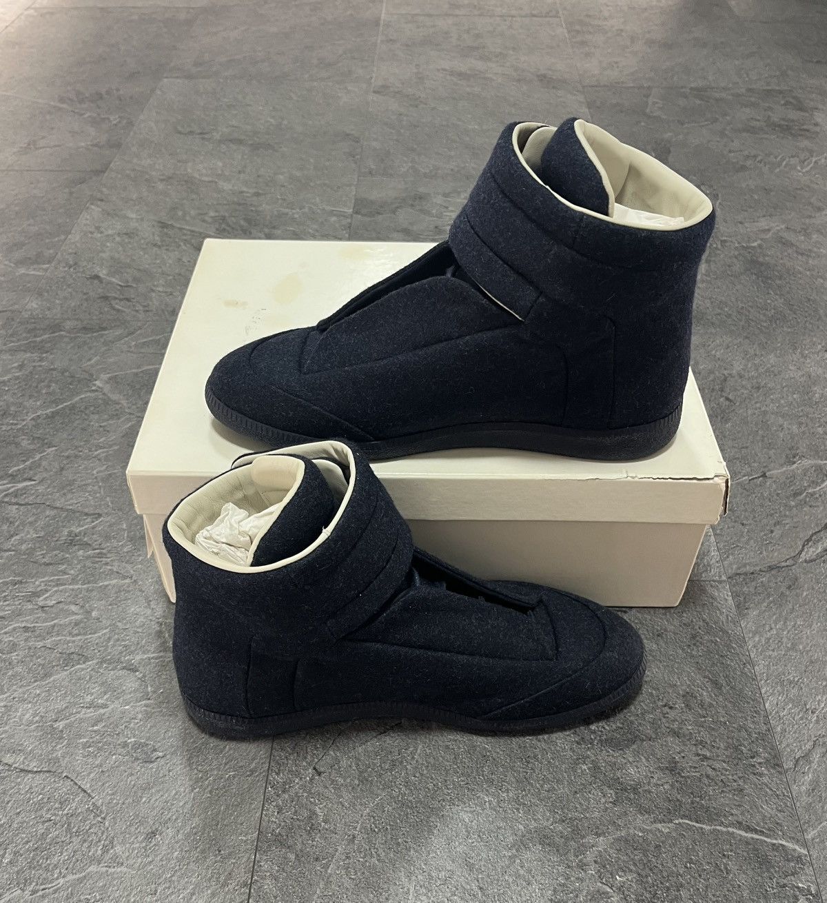Maison Margiela Maison Margiela Navy Wool Futures Size US 11 / EU 44 - 3 Thumbnail