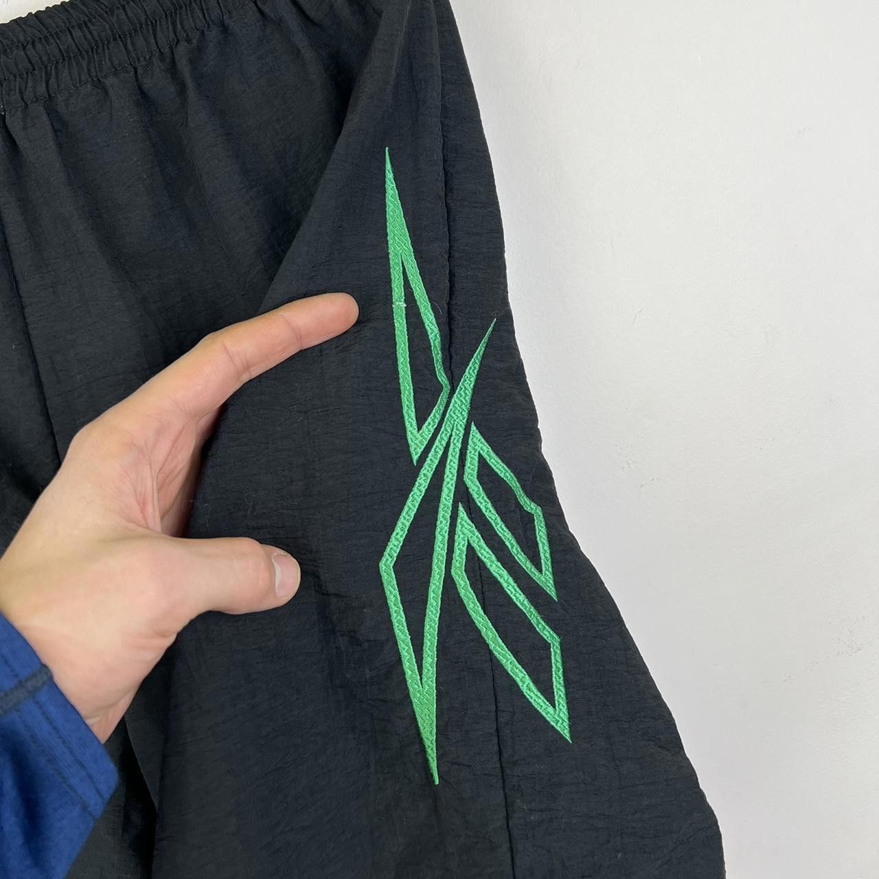 Reebok Vintage Reebok Men's Athletic Shorts - Black with Green Logo Size US 32 / EU 48 - 2 Thumbnail