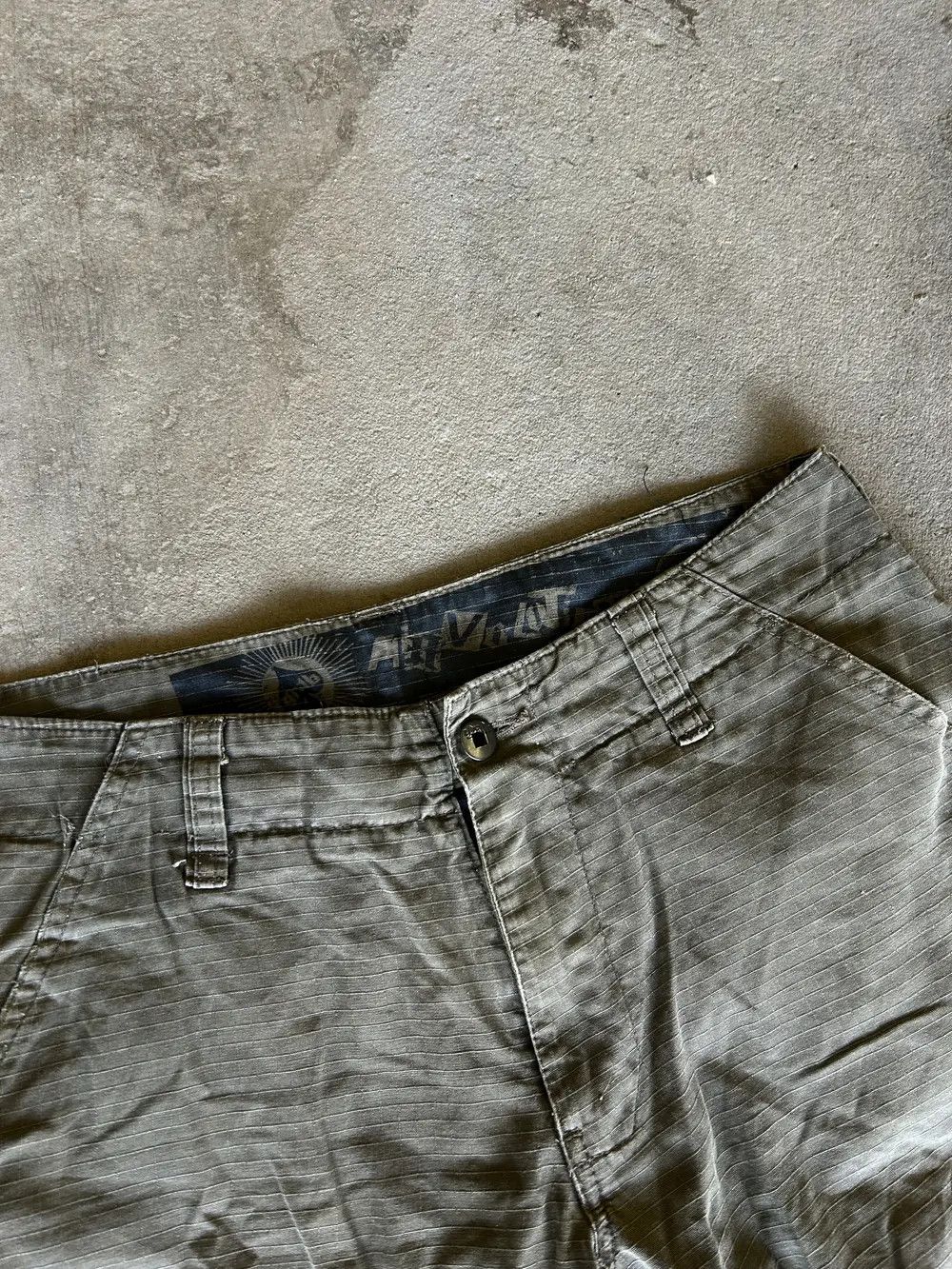Japanese Brand Vintage Balenciaga Junya Watanabe Bondage Cargo Pant Size US 30 / EU 46 - 5 Thumbnail