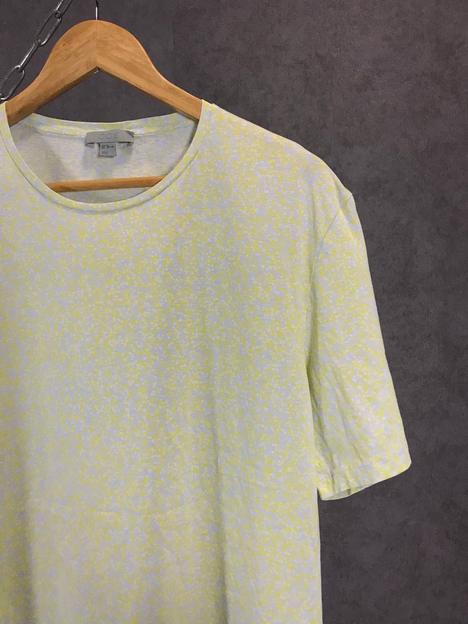 Cos Cos art designer tee Size US L / EU 52-54 / 3 - 2 Thumbnail