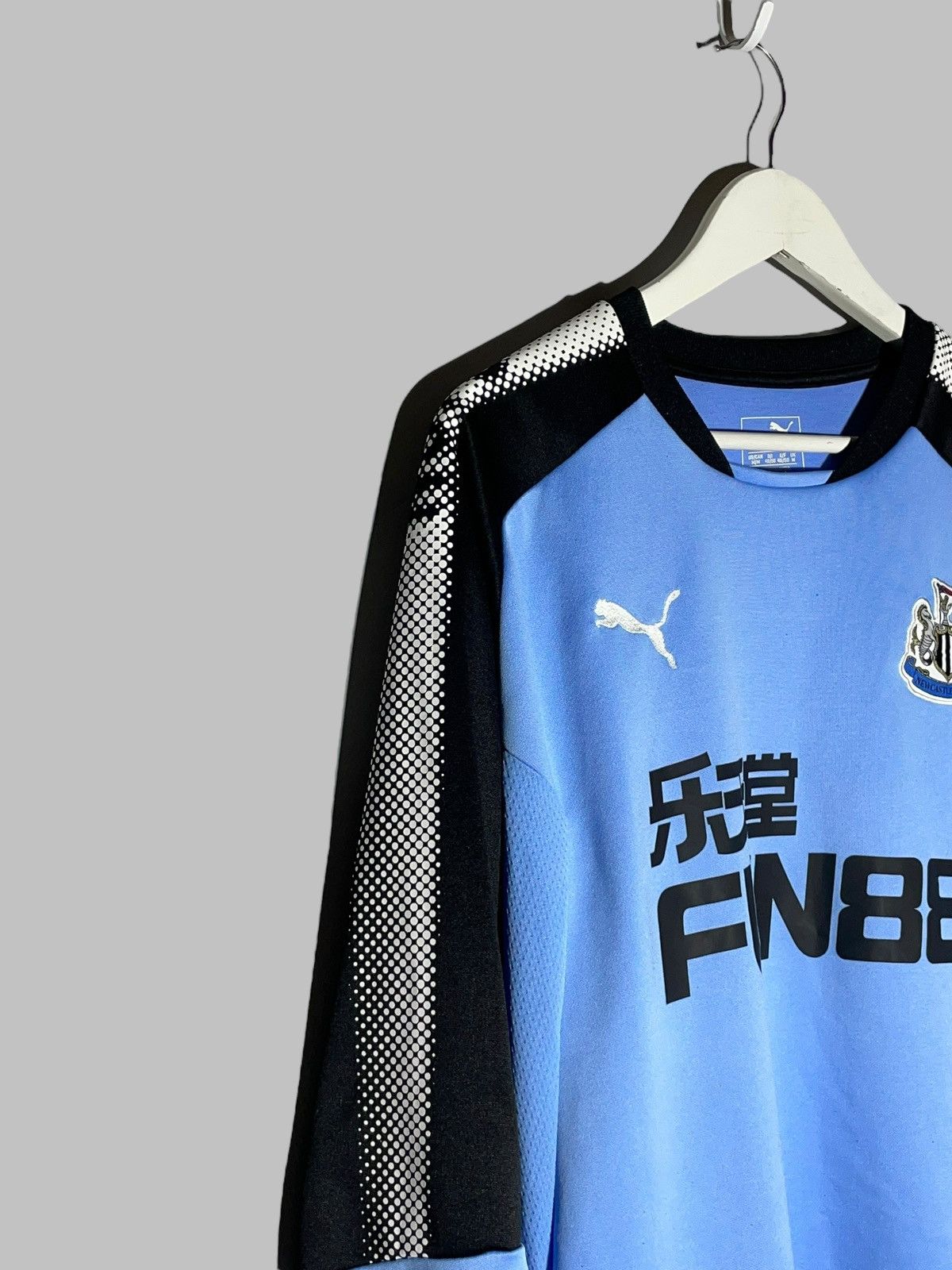 Puma Newcastle United Puma Training Long Sleeve Soccer Jersey Size US M / EU 48-50 / 2 - 9 Thumbnail