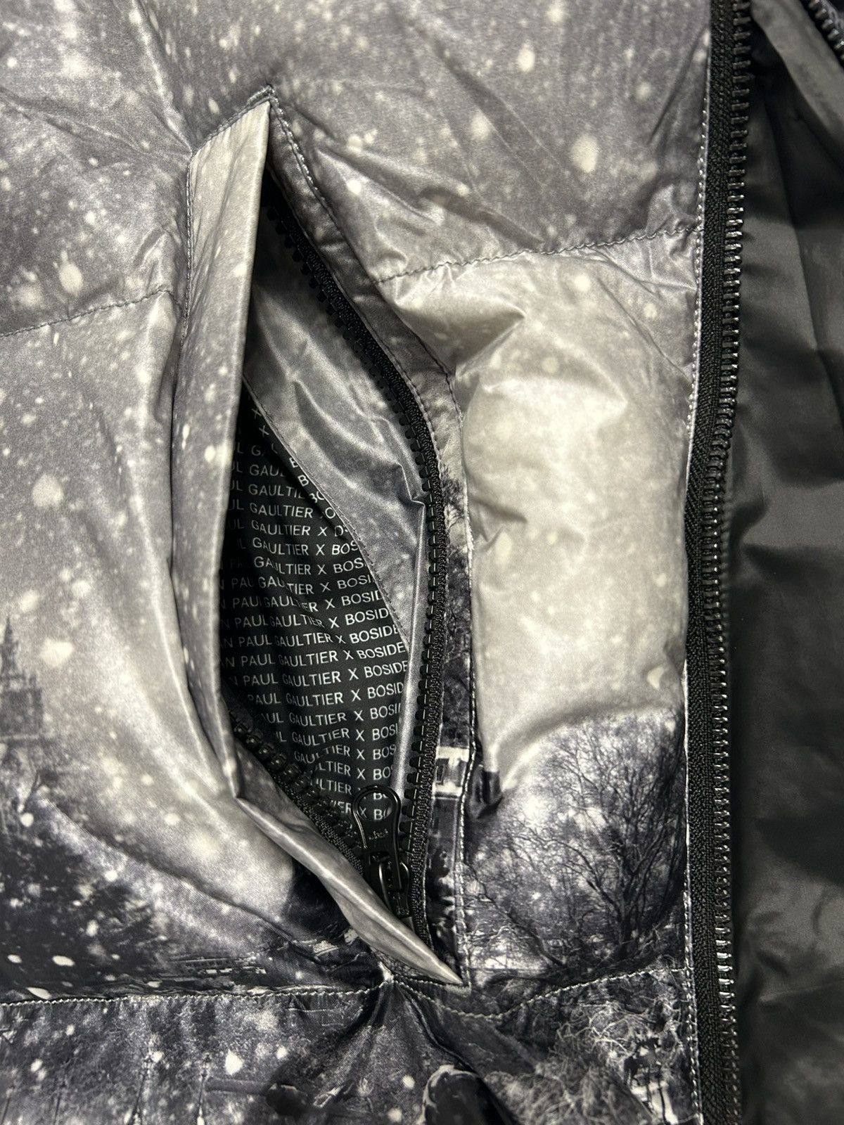 Jean Paul Gaultier FW2020 snowfall in paris collaboration bosideng down puffer Size US L / EU 52-54 / 3 - 7 Thumbnail
