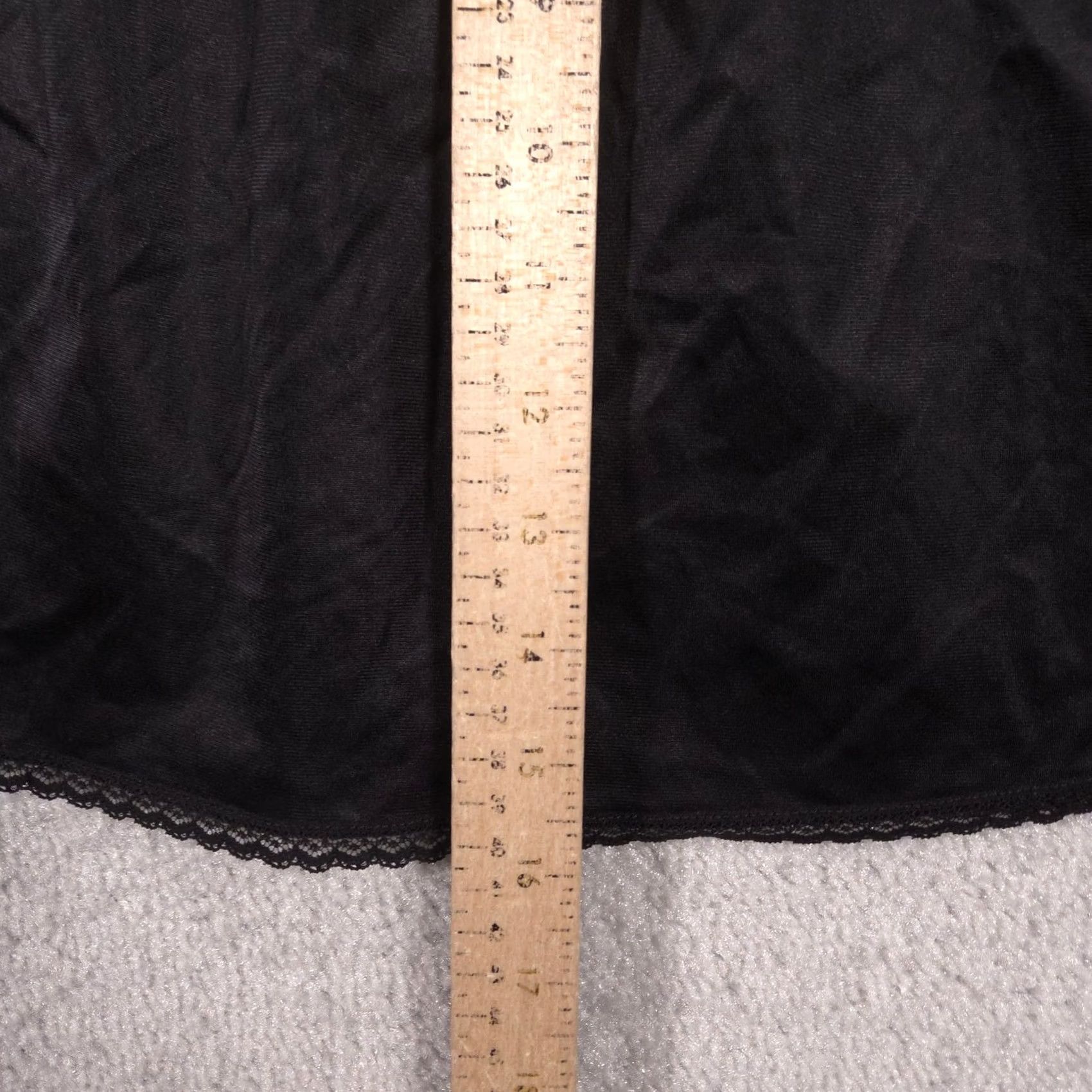 Vintage VINTAGE Vanity Fair Half Slip Skirt Womens M Black Nylon Satin Lace Hem Lingerie Size 32" / US 10 / IT 46 - 7 Thumbnail