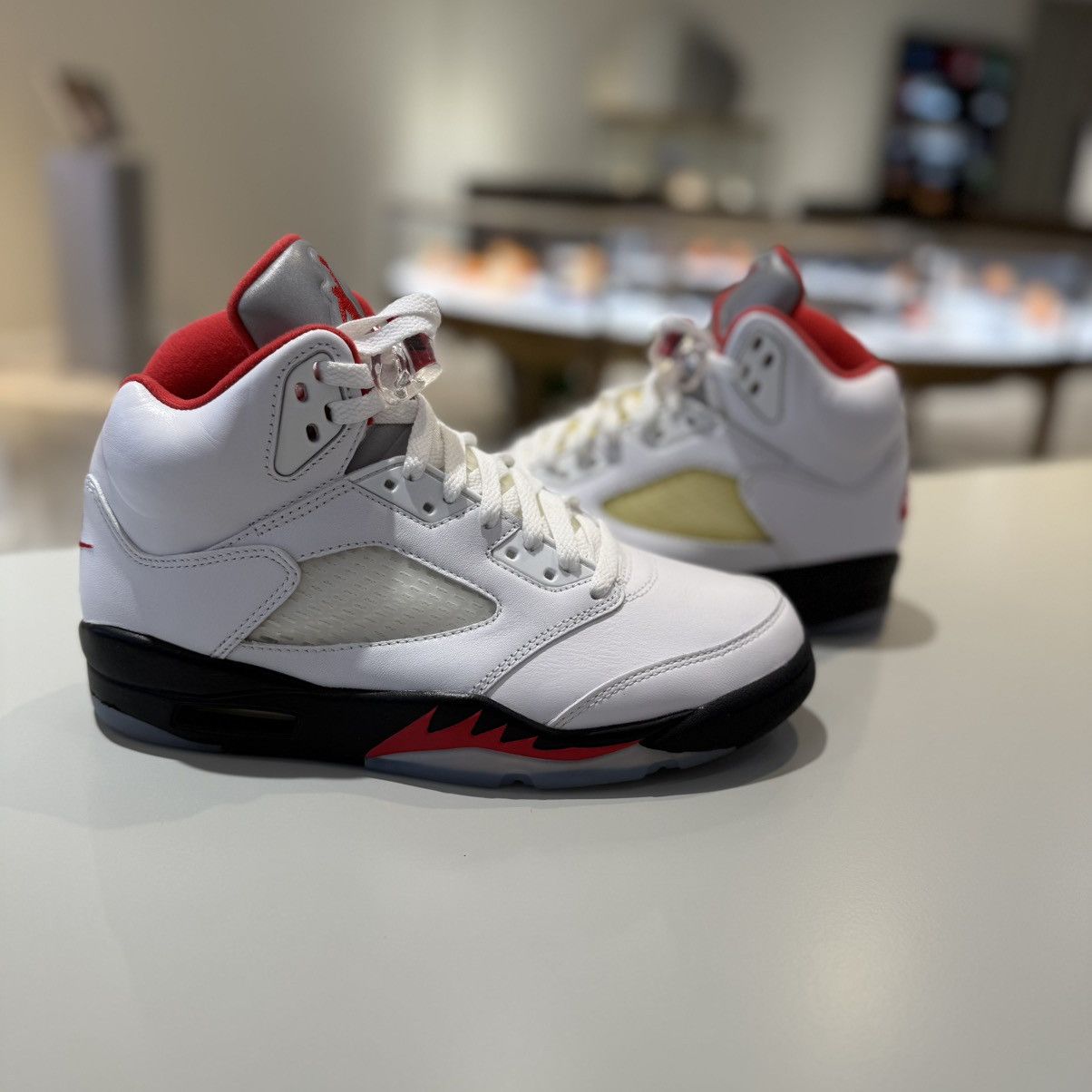 Jordan Brand Air Jordan 5 Retro Fire Red Silver Tongue (2020) Size US 7.5 / EU 40-41 - 1 Thumbnail