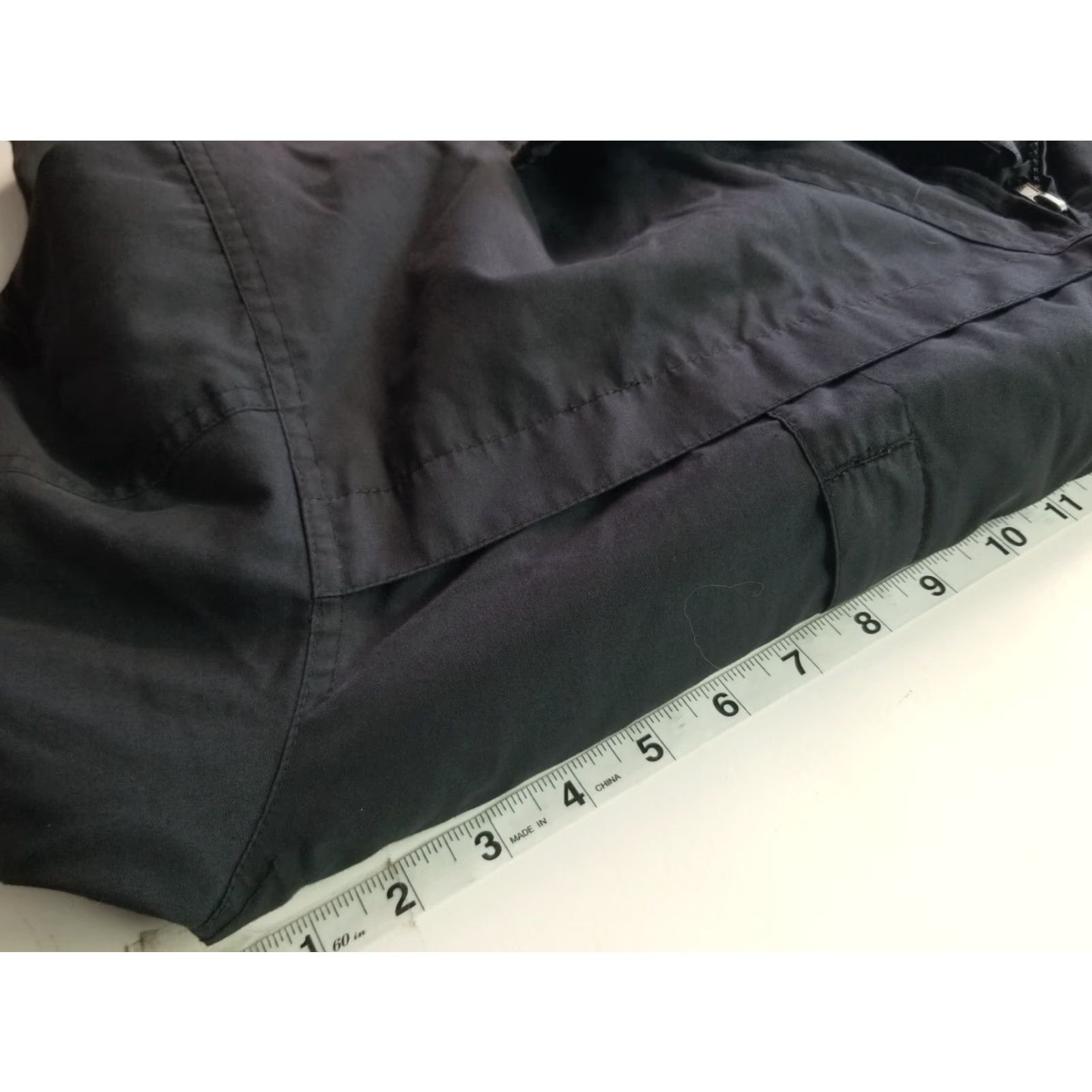Vintage Vaude XL Men Black Ceplex Activewear Jacket Coat Hooded Warm Pockets Drawstring Outdoor Gear Size US XL / EU 56 / 4 - 4 Thumbnail
