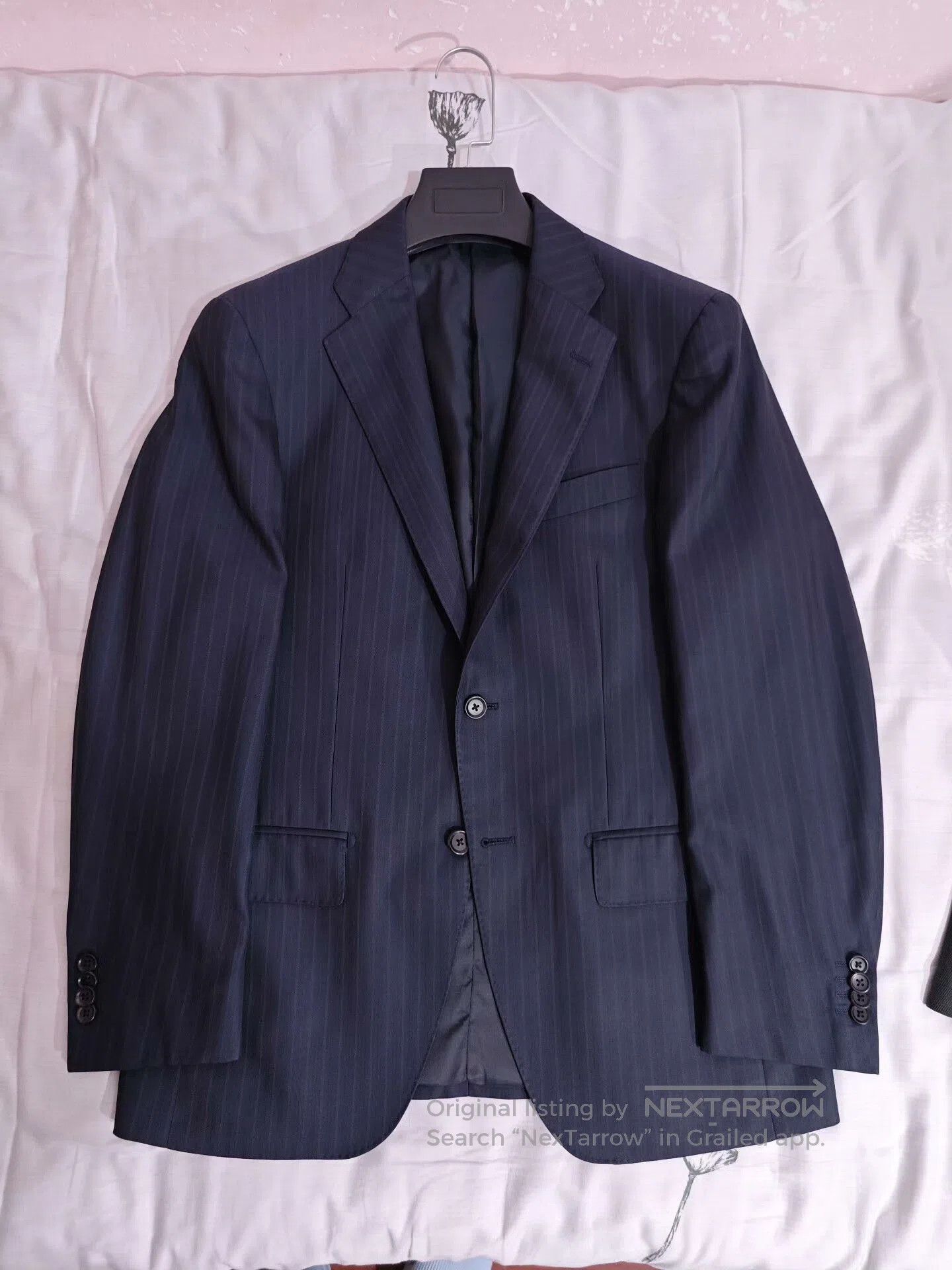Japanese Brand Custom Italian Wool Suit in Navy. Size US M / EU 48-50 / 2 - 5 Thumbnail