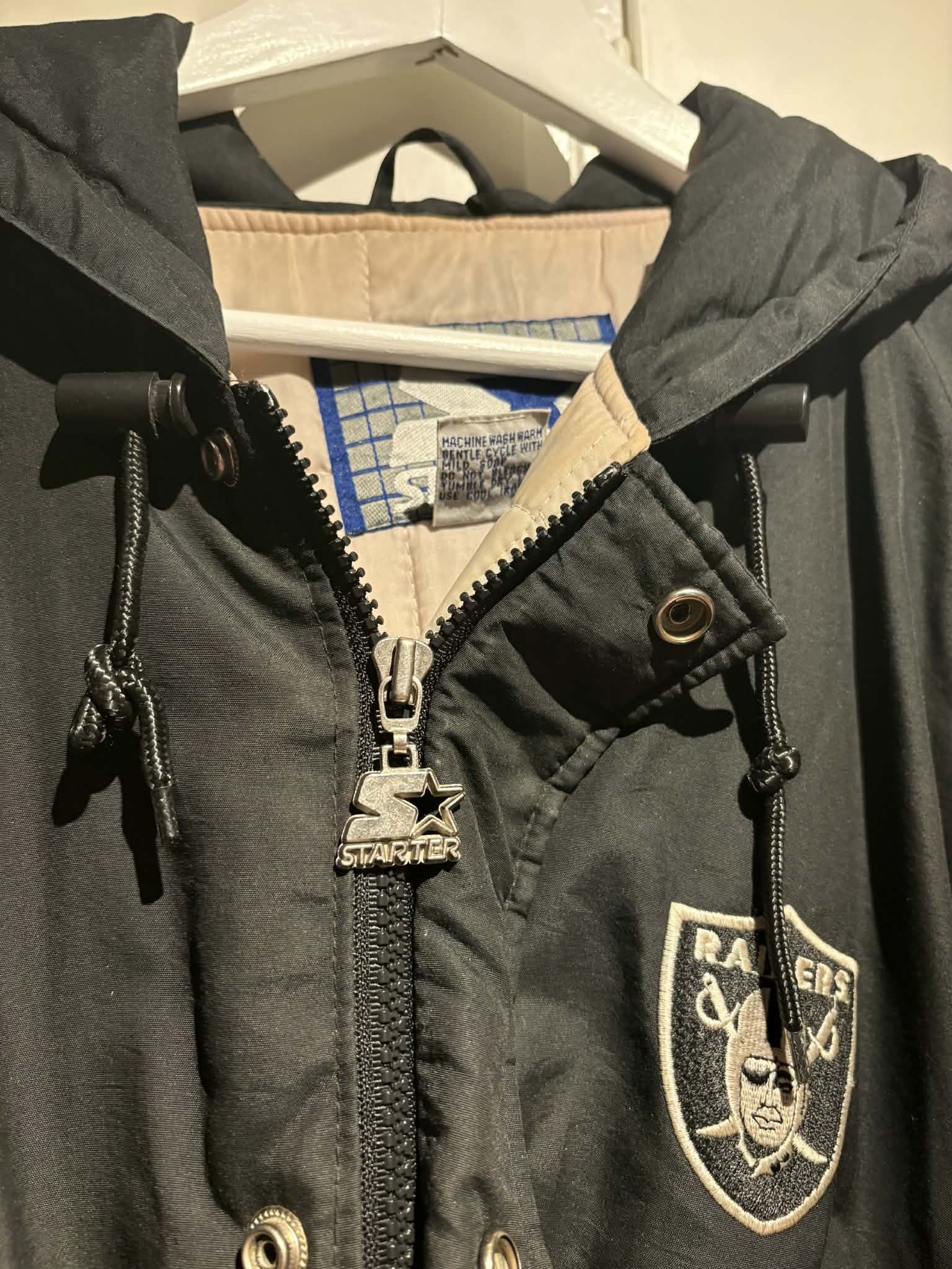 Starter Oakland Raiders Vintage Starter jacket Size US L / EU 52-54 / 3 - 3 Thumbnail