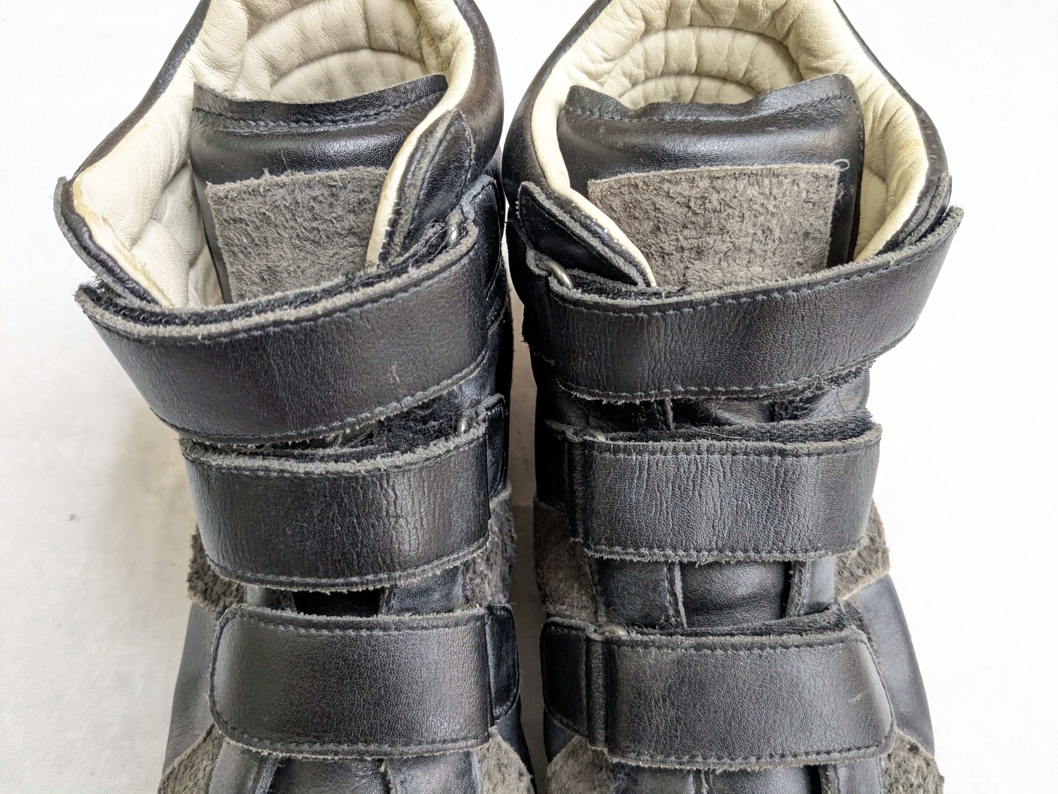 Maison Margiela Maison Margiela Triple Strap Sneakers 9 42 Black Gray High Size US 9 / EU 42 - 2 Thumbnail