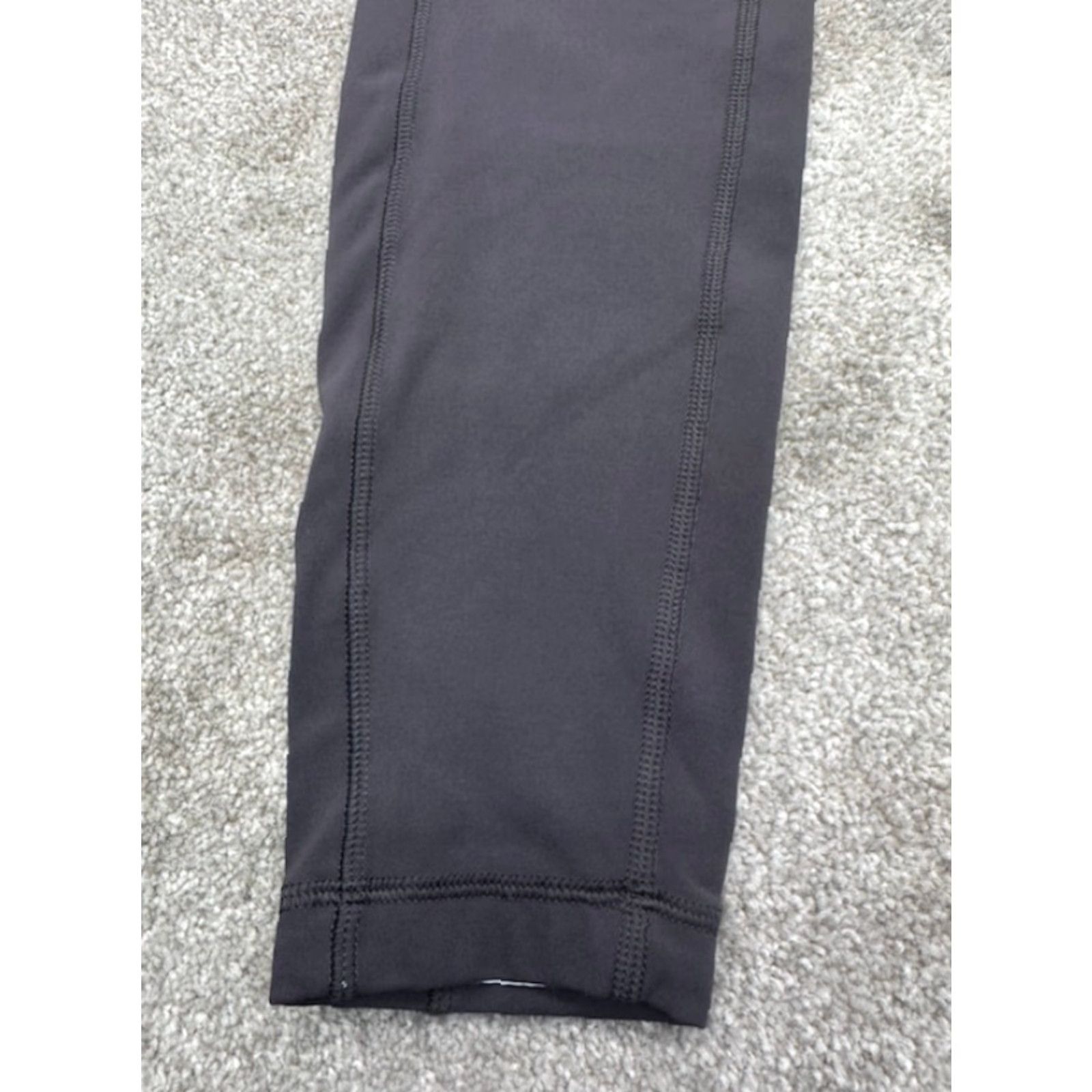 Lululemon Lululemon Leggings Black 10 Pockets Inspirational Quotes Zippered Pocket Size 10 Women Activewear Leggings Size 32" / US 10 / IT 46 - 2 Thumbnail