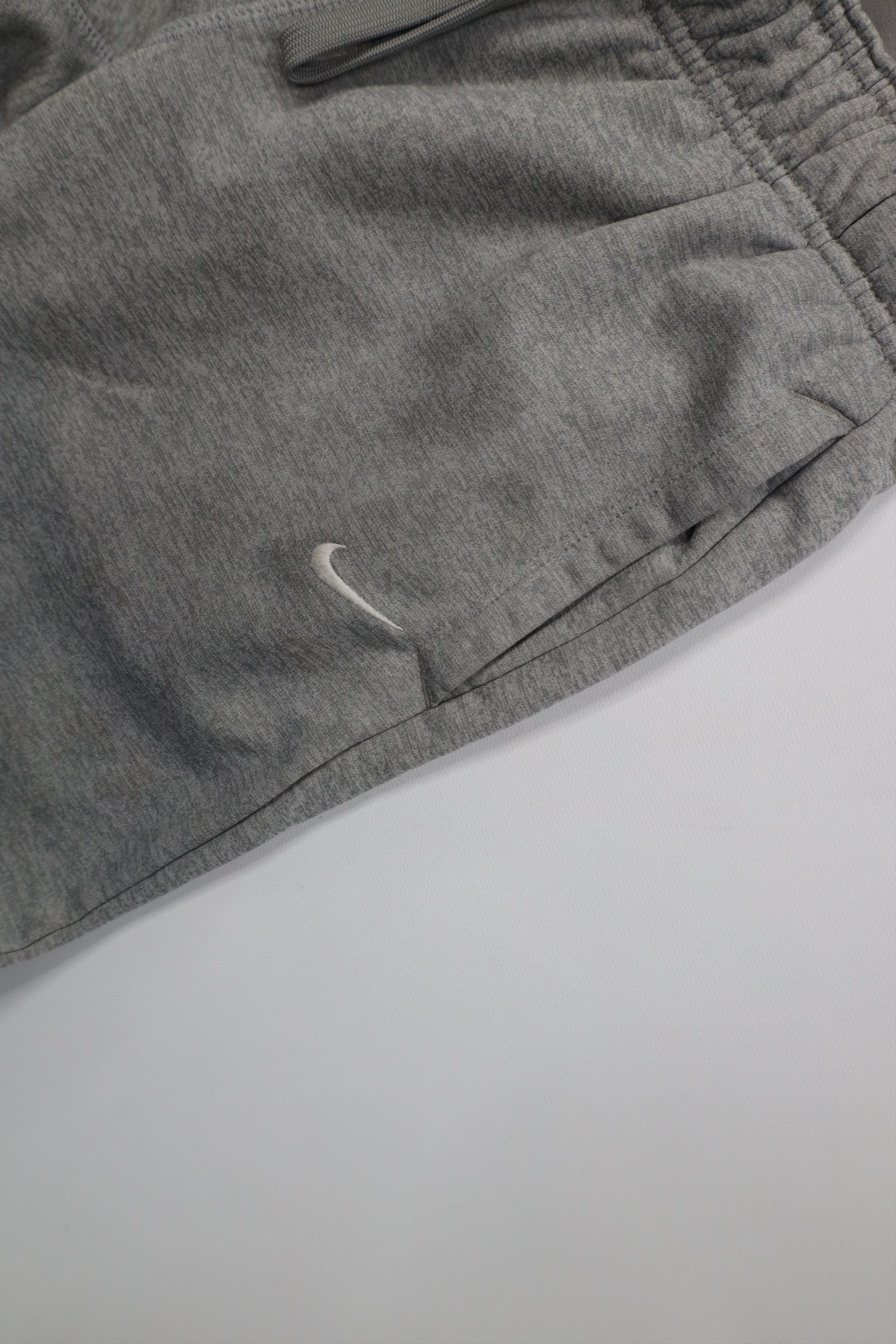 Nike Y2K Nike Therma Fit Mini Swoosh Wide Leg Sweatpants Gray Size US 32 / EU 48 - 7 Thumbnail