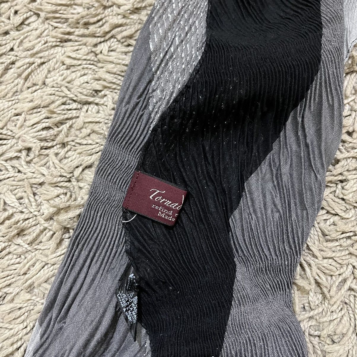 Tornado Mart Rare Tornado Mart Japan Pleated Scarf Size ONE SIZE - 5 Thumbnail