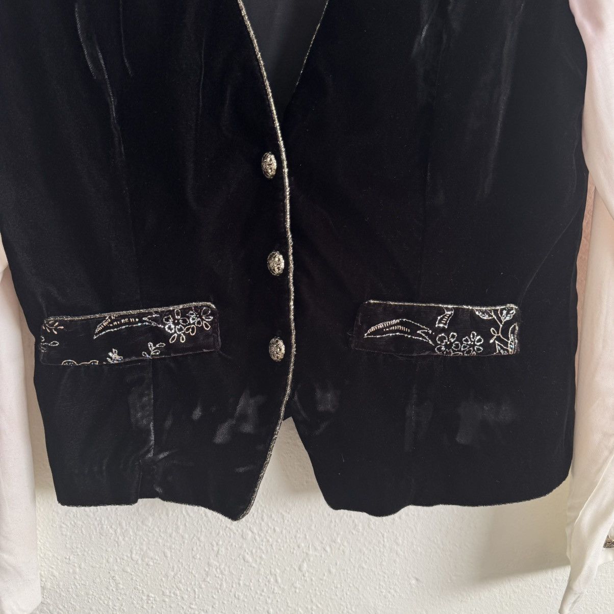 Vintage TRÈS PAQUETTE Vintage Black White Velvet Button Up Blouse Size M / US 6-8 / IT 42-44 - 5 Thumbnail