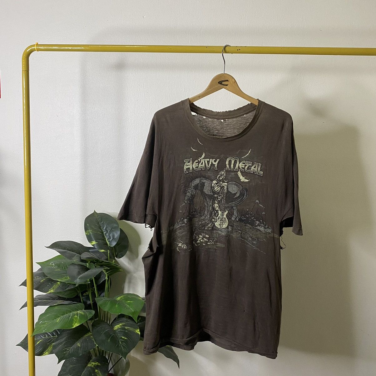 Band Tees 90s Heavy Metal Band Fashion Victim Skulls Style Distressed Size US XXL / EU 58 / 5 - 1 Thumbnail