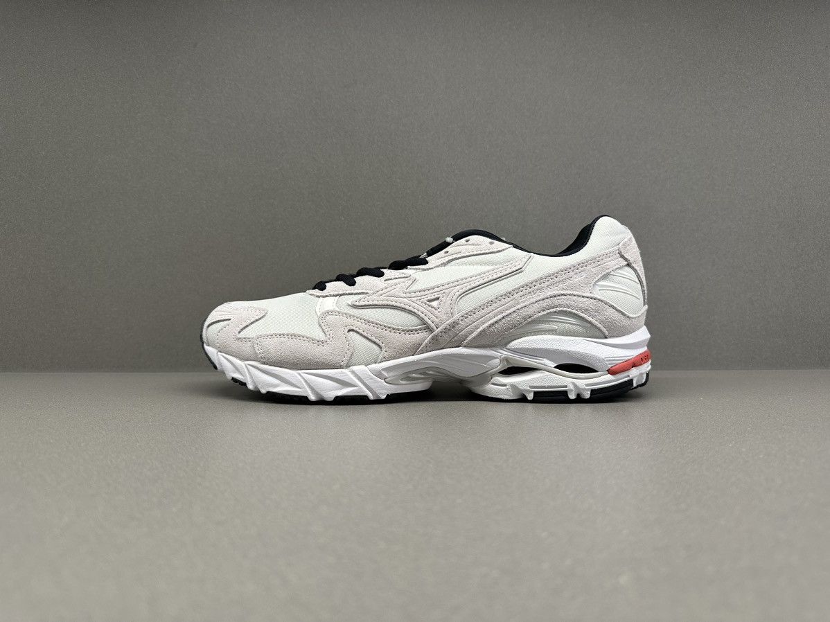 Mizuno Mizuno Wave Rider 10 Red Crowned Crane Size US 9.5 / EU 42-43 - 5 Thumbnail