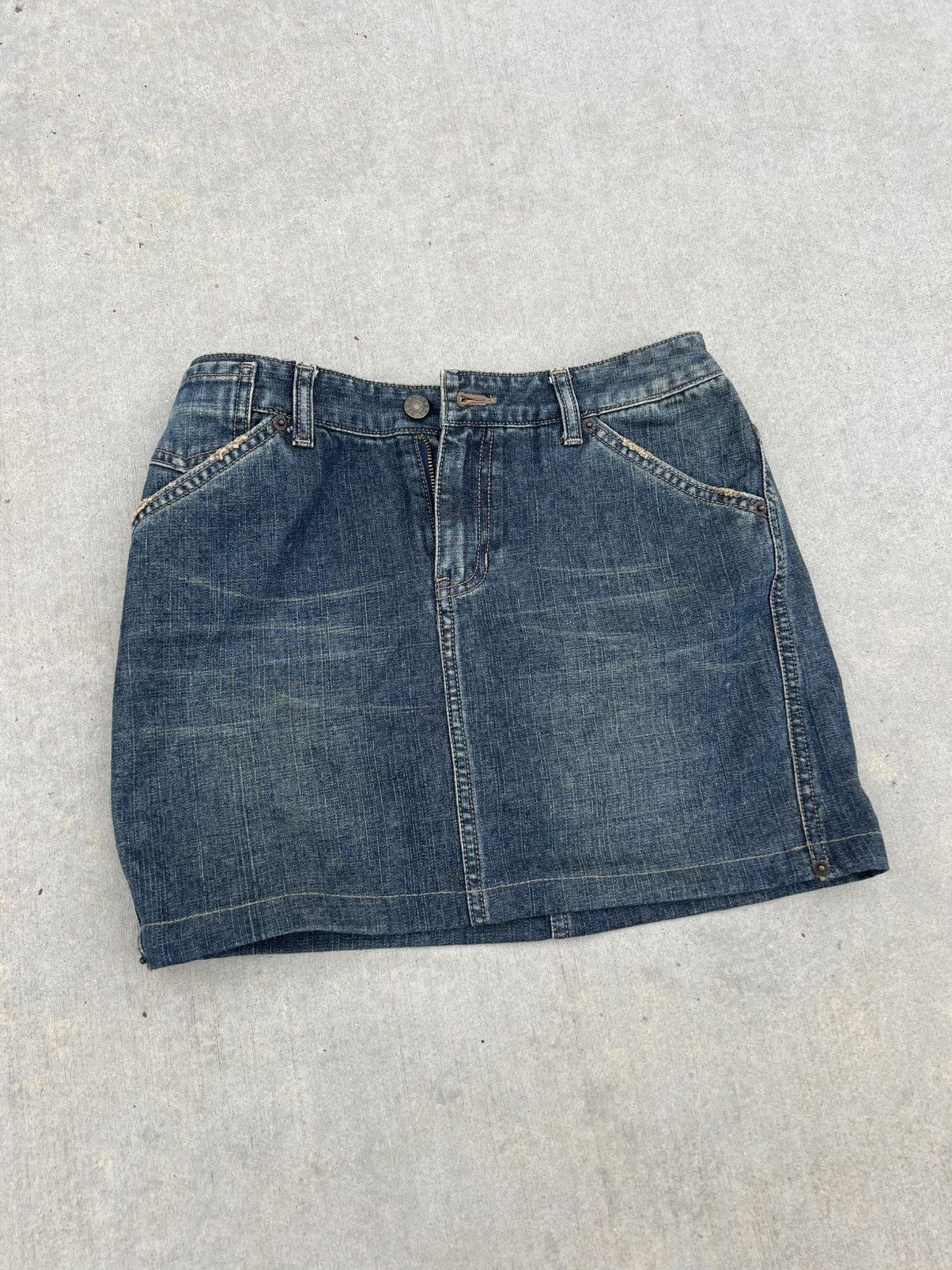 Guess 90’s 2000’s Y2K VTG Vintage Guess USA Blue Denim Mini Skirt Size 25" / US 0 / IT 36 - 2 Thumbnail