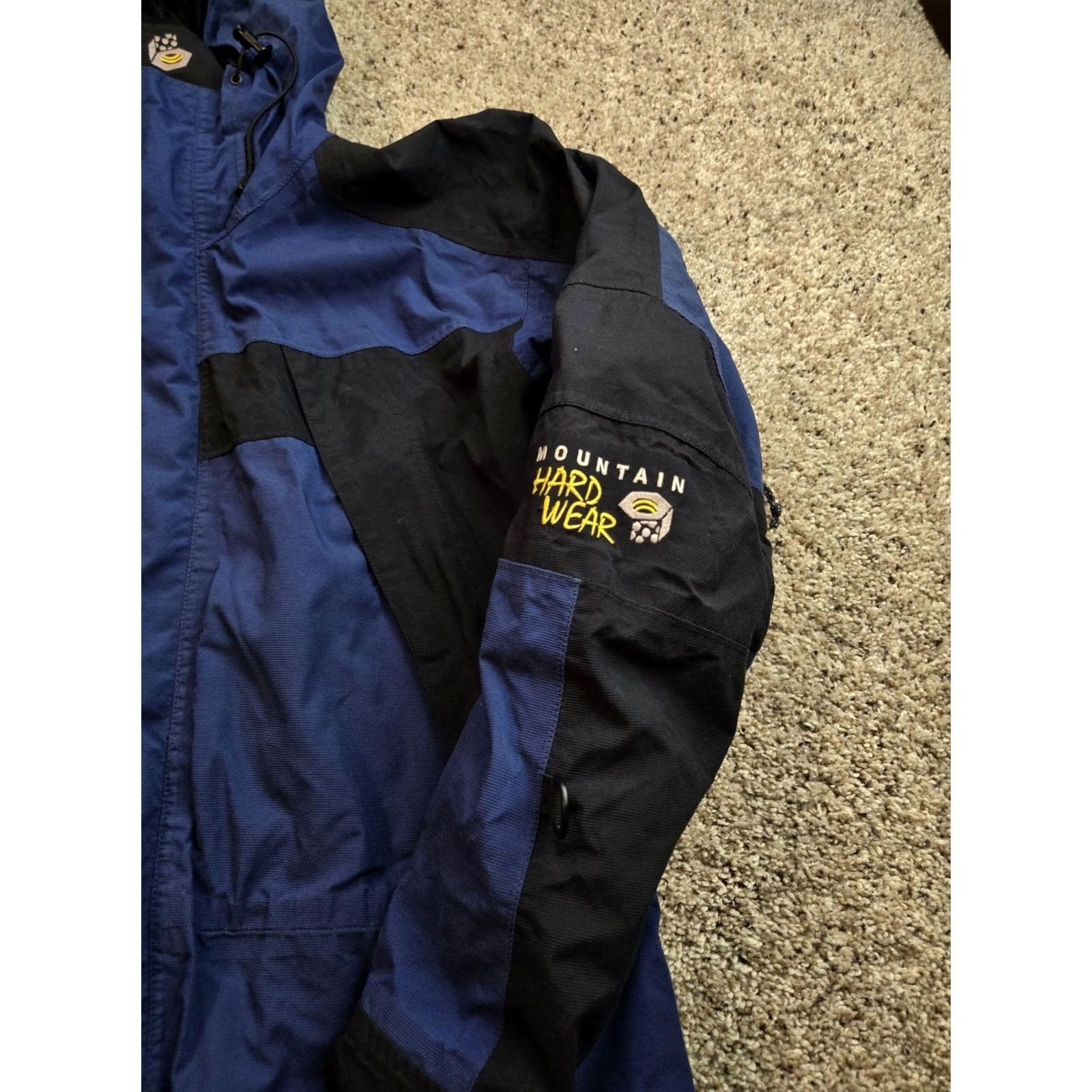 VINTAGE Mountain Hardwear Conduit Shell Jacket Mens L Blue Hooded