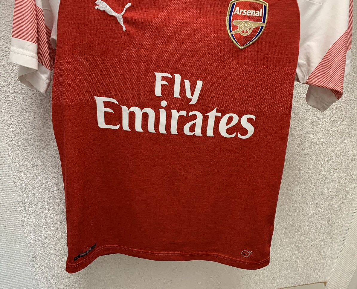 Puma Puma Arsenal soccer jersey M sz Size US M / EU 48-50 / 2 - 3 Thumbnail