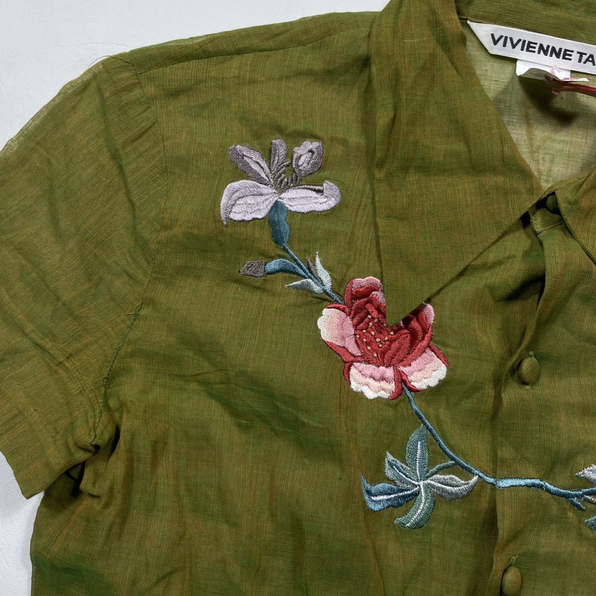 Vivienne Tam VIVIENNE TAM 90’s IRIDESCENT FLORAL BUTTON UP Size XS / US 0-2 / IT 36-38 - 3 Thumbnail