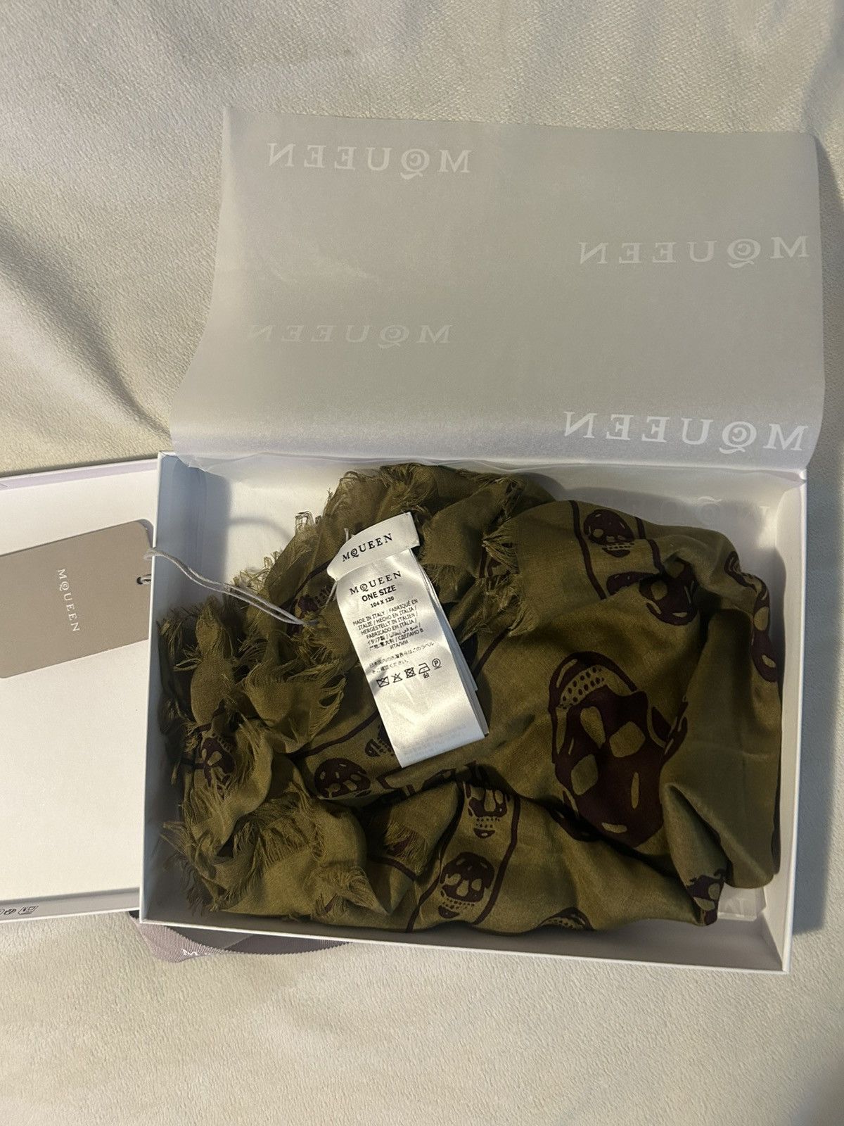 Alexander McQueen Alexander mcqueen cashmere bandana scarf skulls olive Size ONE SIZE - 4 Thumbnail