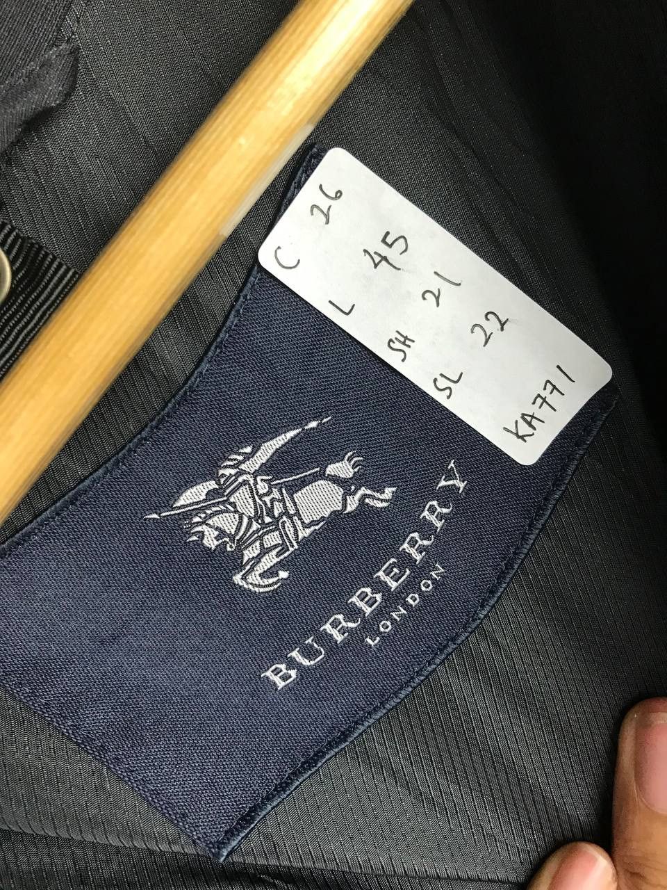 Burberry × Vintage Vintage Burberry All Black Long Jacket Size US XL / EU 56 / 4 - 4 Thumbnail