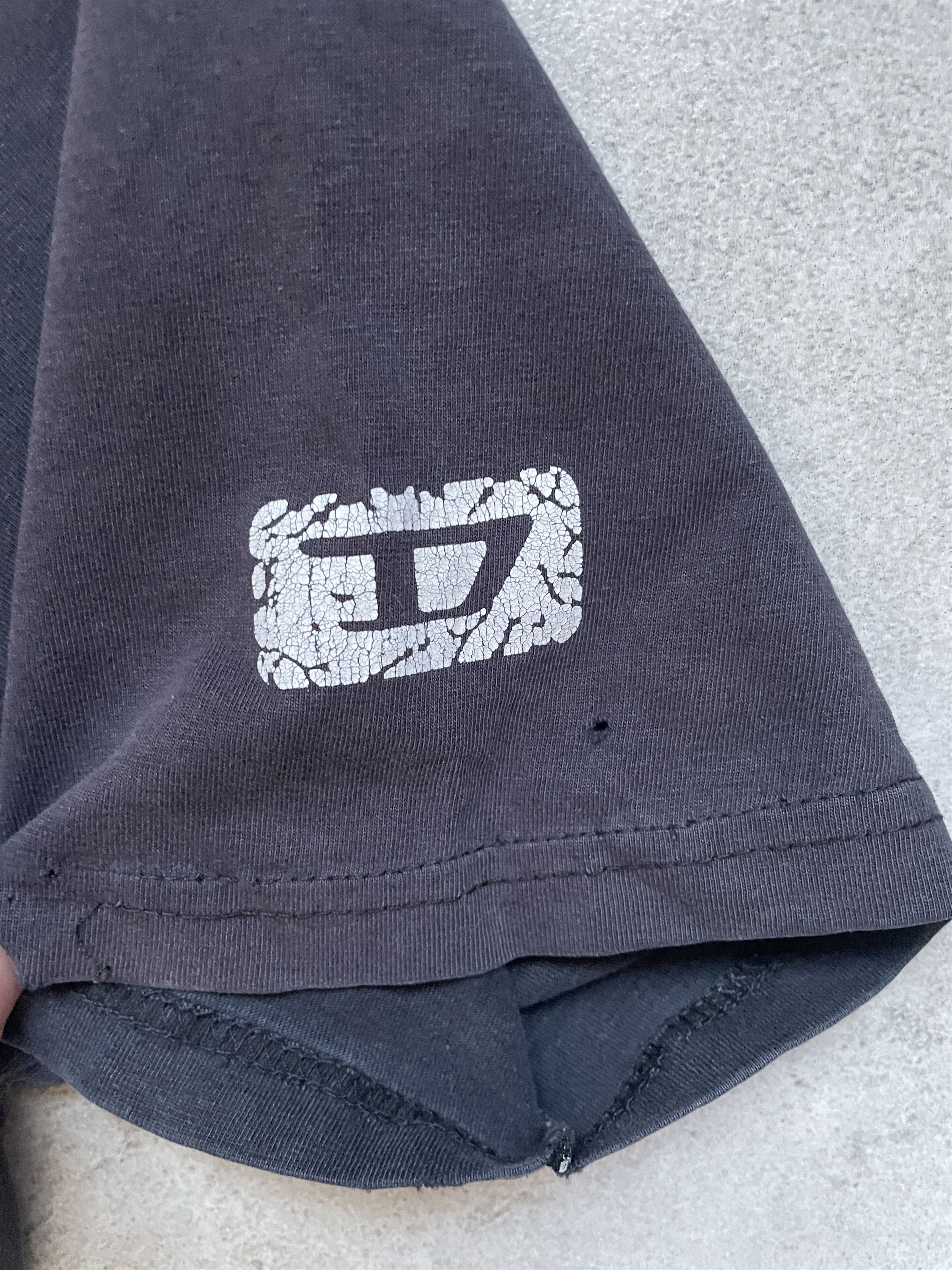 Diesel Y2K DISTRESSED BLACK DIESEL TEE Size US M / EU 48-50 / 2 - 5 Thumbnail