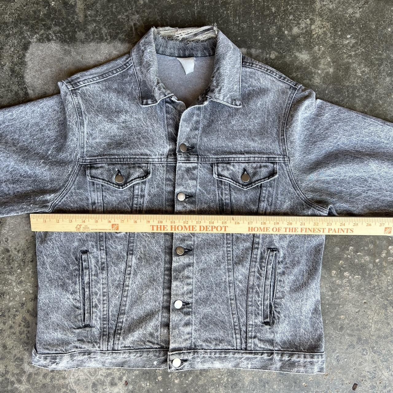 Vintage Vintage grey distressed denim jacket Size US L / EU 52-54 / 3 - 7 Thumbnail