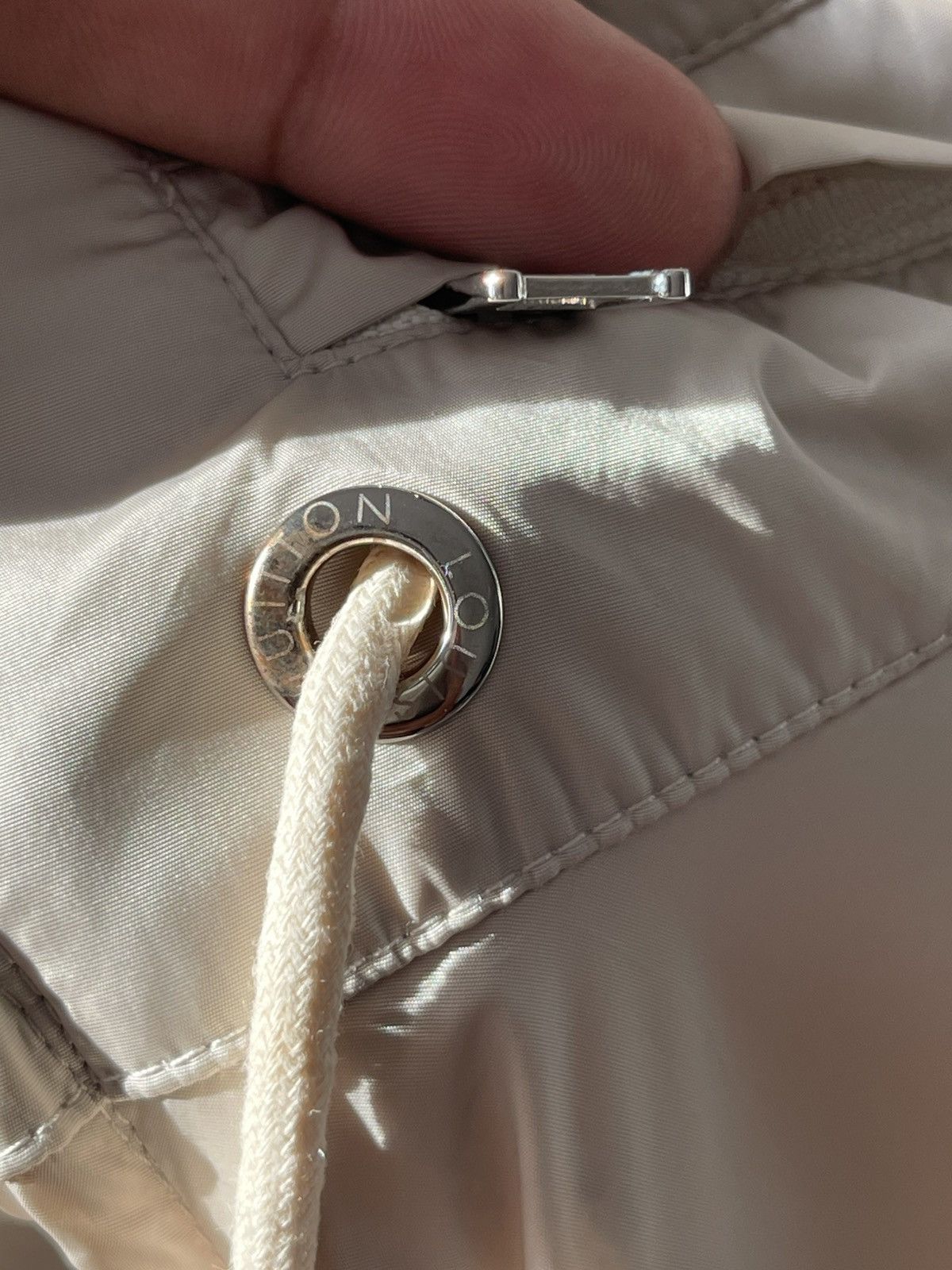 Louis Vuitton Louis Vuitton Monogram Linen Windbreaker Zip Hoodie Size US M / EU 48-50 / 2 - 15 Thumbnail