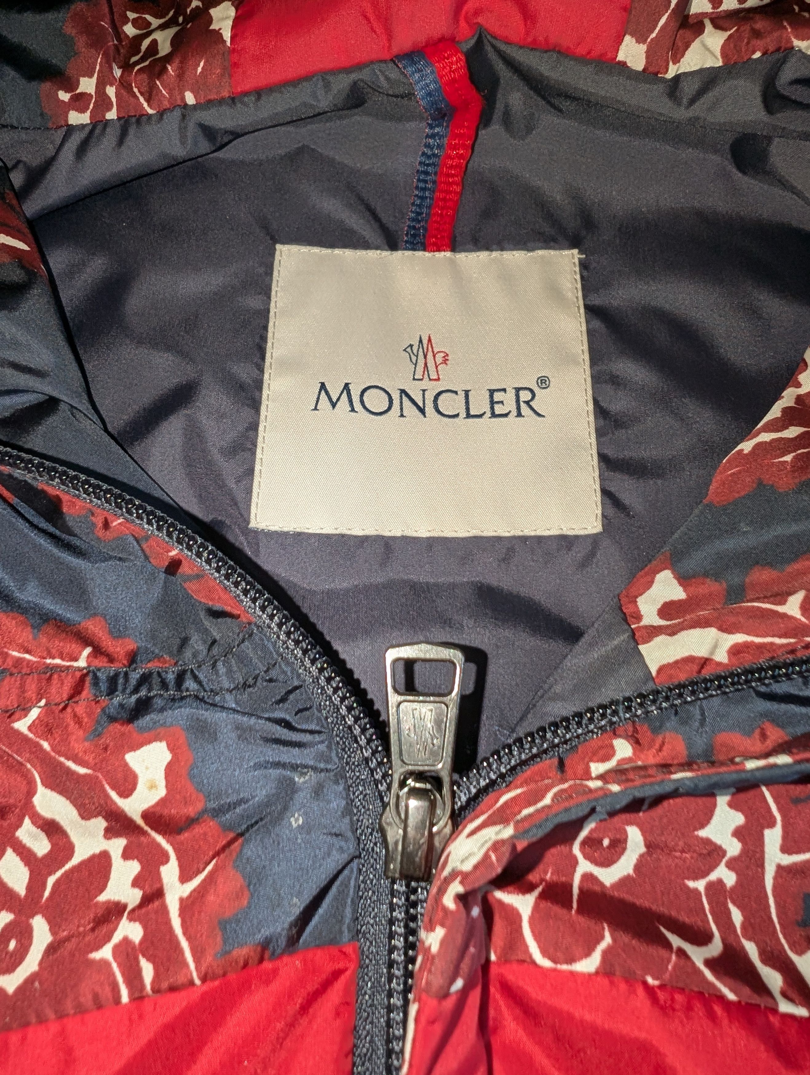 Moncler Moncler Paisey Red Light Jacket Sz 3 Size US L / EU 52-54 / 3 - 3 Thumbnail