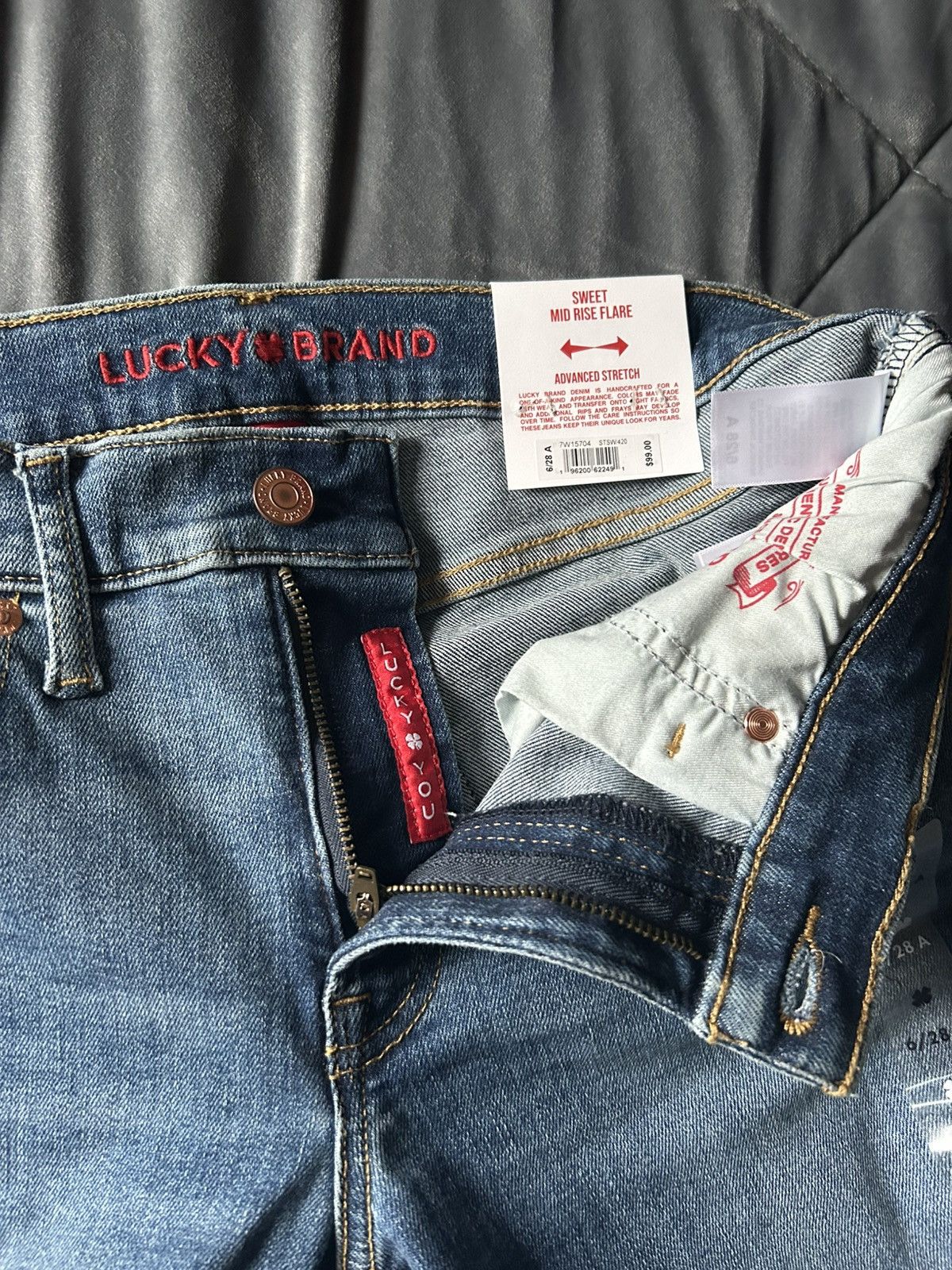 Lucky Brand Lucky brand mid rise flare Size 28" / US 6 / IT 42 - 3 Thumbnail