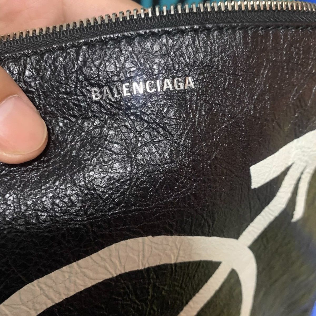 Balenciaga Gender Neutral Print Pouch Black Size ONE SIZE - 4 Thumbnail