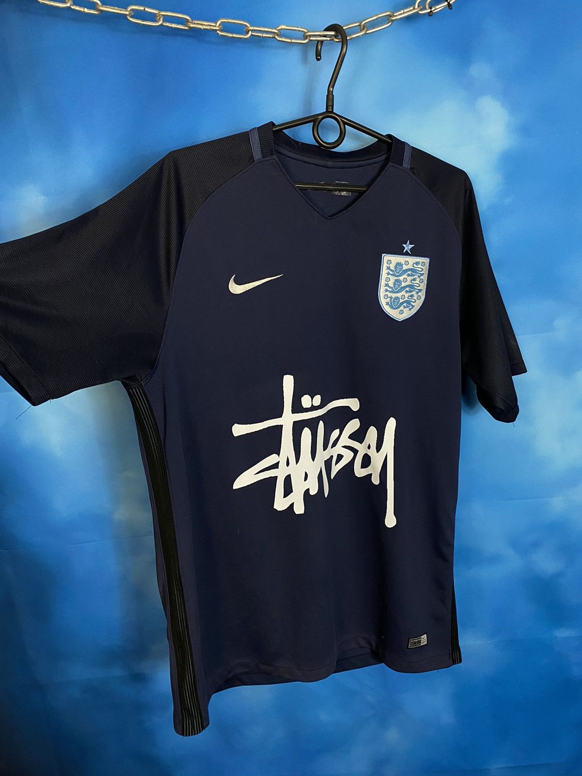 Nike × Vintage Nike England soccer home jersey Size US L / EU 52-54 / 3 - 1 Thumbnail