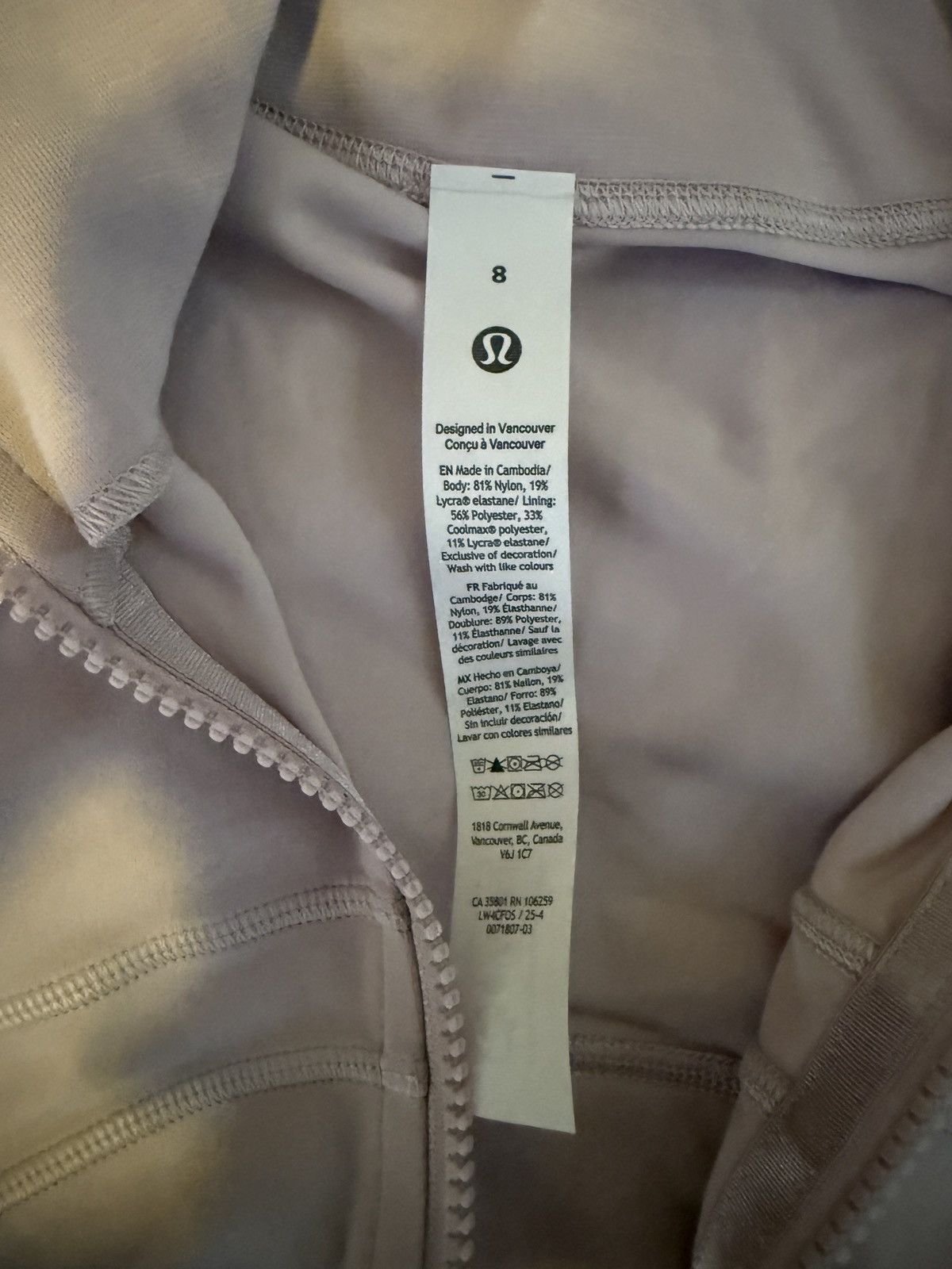 Lululemon Lululemon Define Jacket “Nulu” Size M / US 6-8 / IT 42-44 - 4 Thumbnail