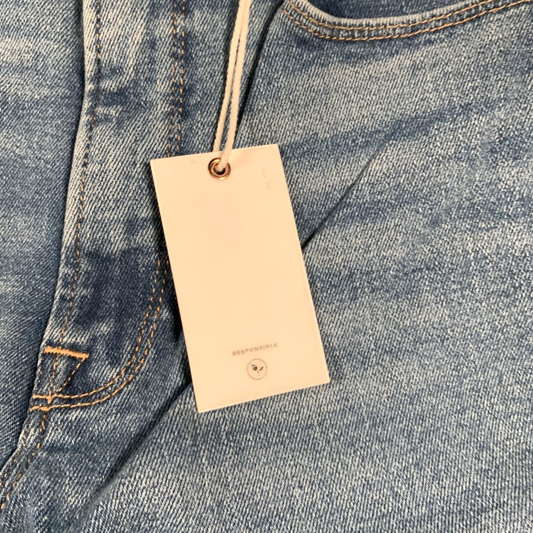 Good American Good American Jeans Womens Hi Rise 27 4/28 Good Classic Distressed Raw Hem Size 27" / US 4 / IT 40 - 7 Thumbnail