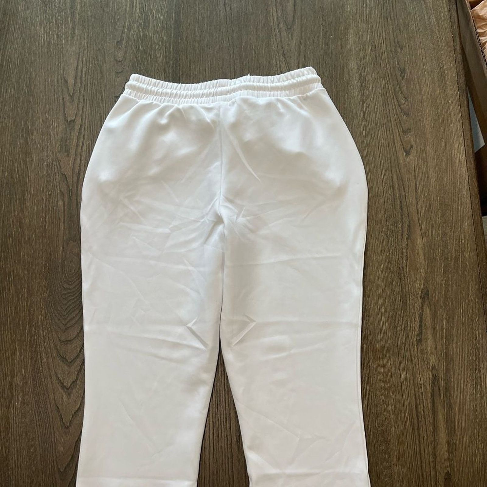 Guess NWOT Guess White Cropped Jogger Sweatpants Size M Size 27" / US 4 / IT 40 - 7 Thumbnail