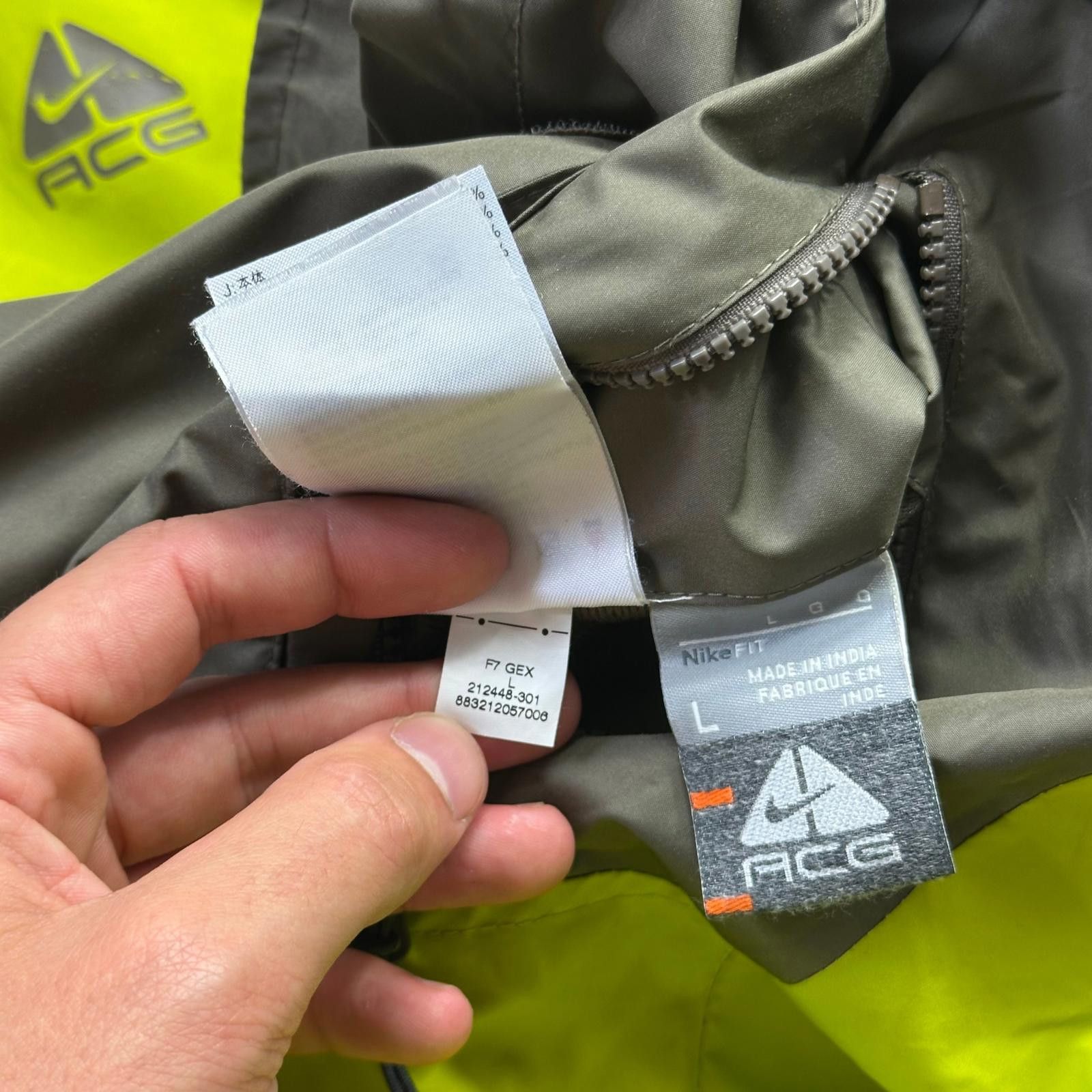 Designer Nike ACG FW07 Reversible Nylon Panelled Fleece - M/L Size ONE SIZE - 8 Thumbnail