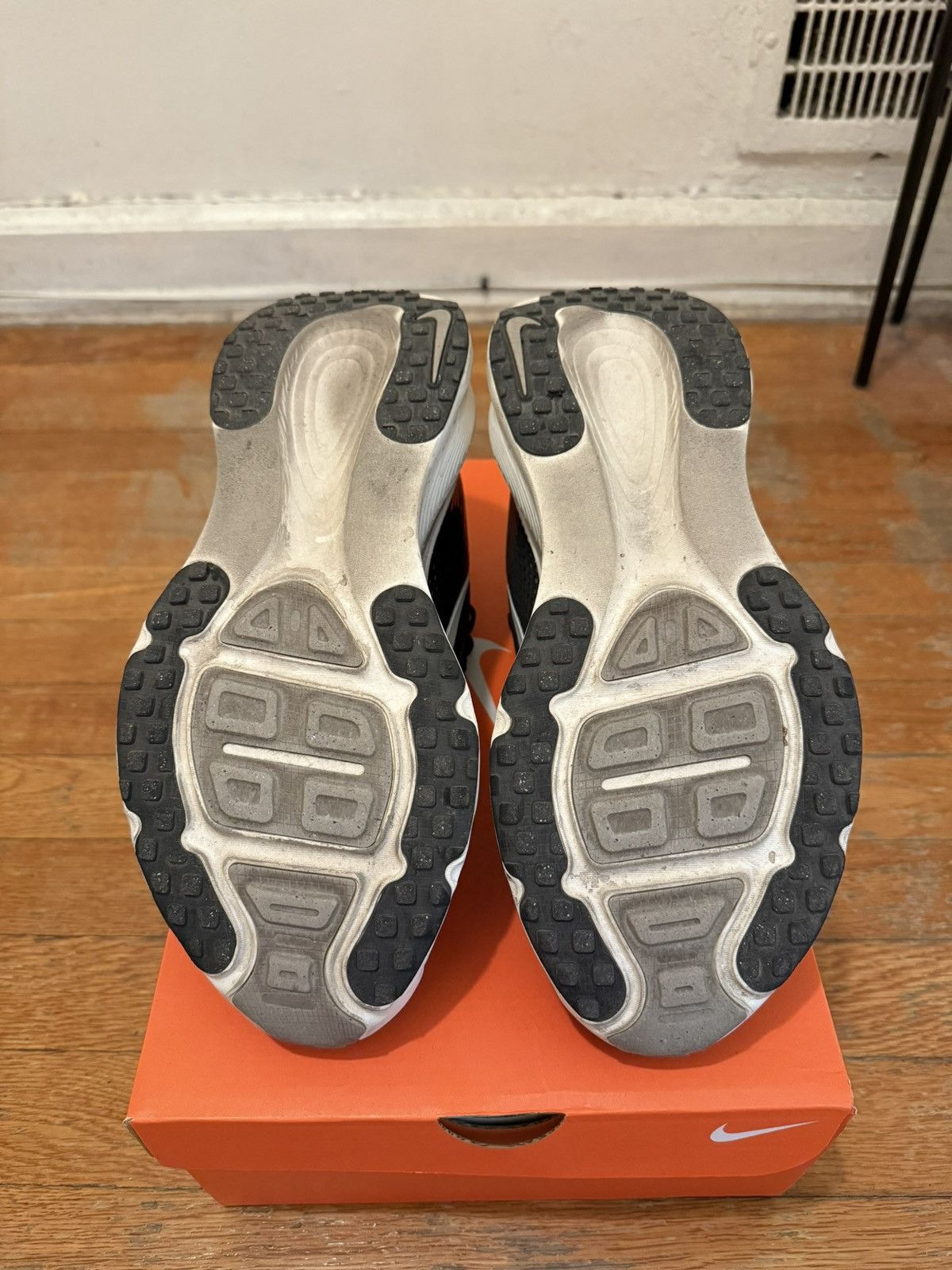 Nike Nike Vomero 18 Size US 9.5 / EU 42-43 - 6 Thumbnail