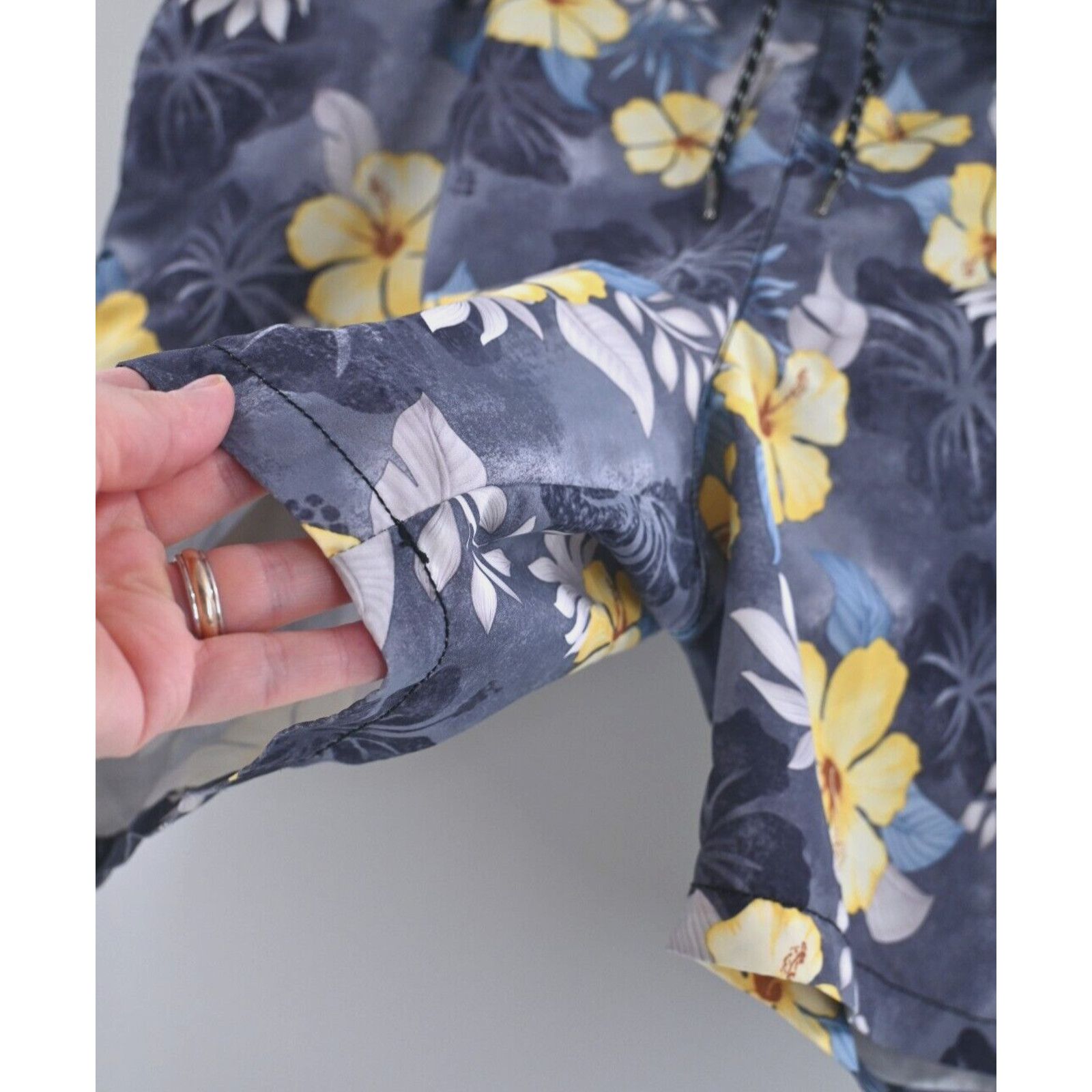 Tommy Bahama Tommy Bahama Relax Swim Shorts Swimwear Floral Beach XL Size US 40 / EU 56 - 7 Thumbnail
