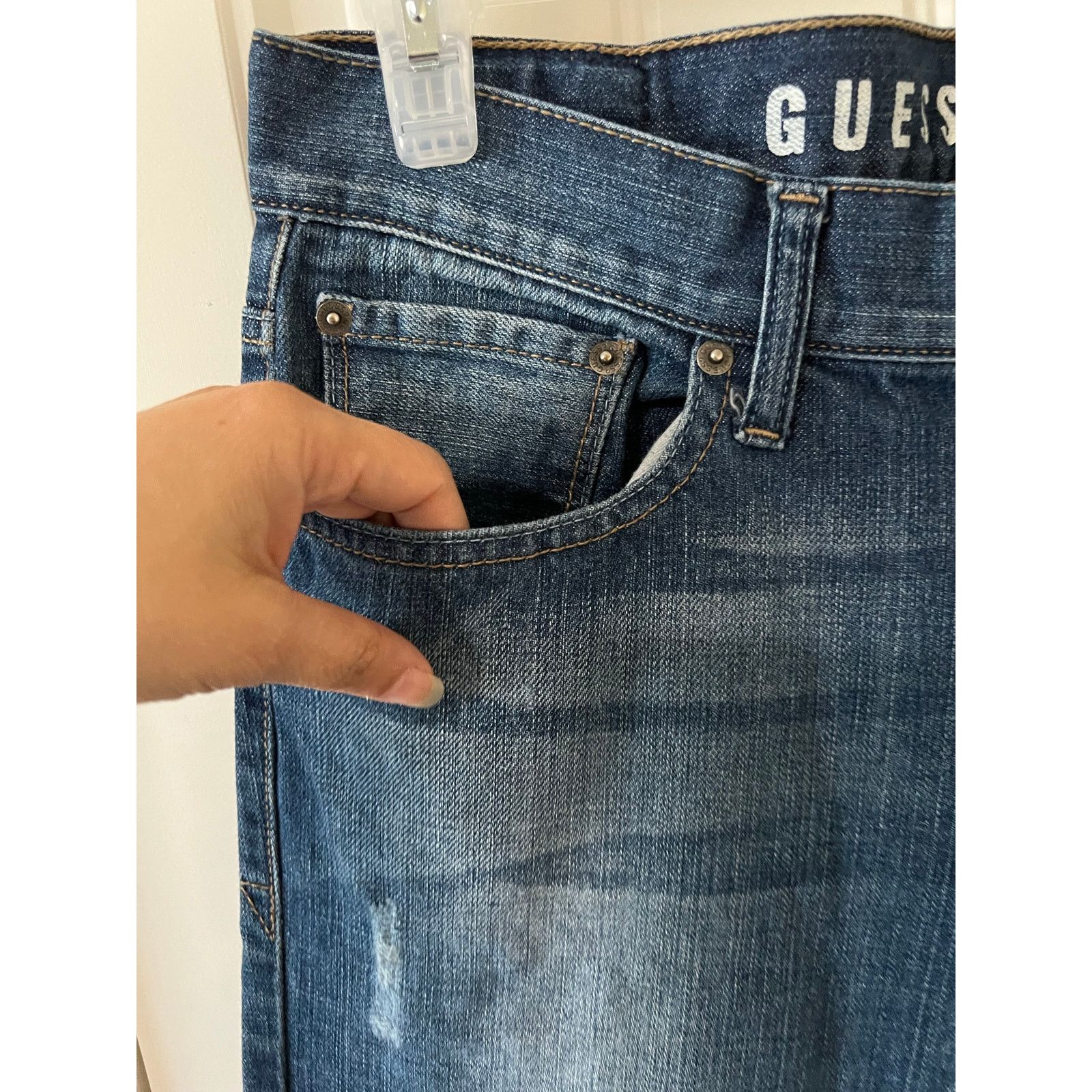 Guess Mens Jeans 31 x 32 Lincoln Slim Straight Leg Faded Whiskered Size US 31 - 7 Thumbnail