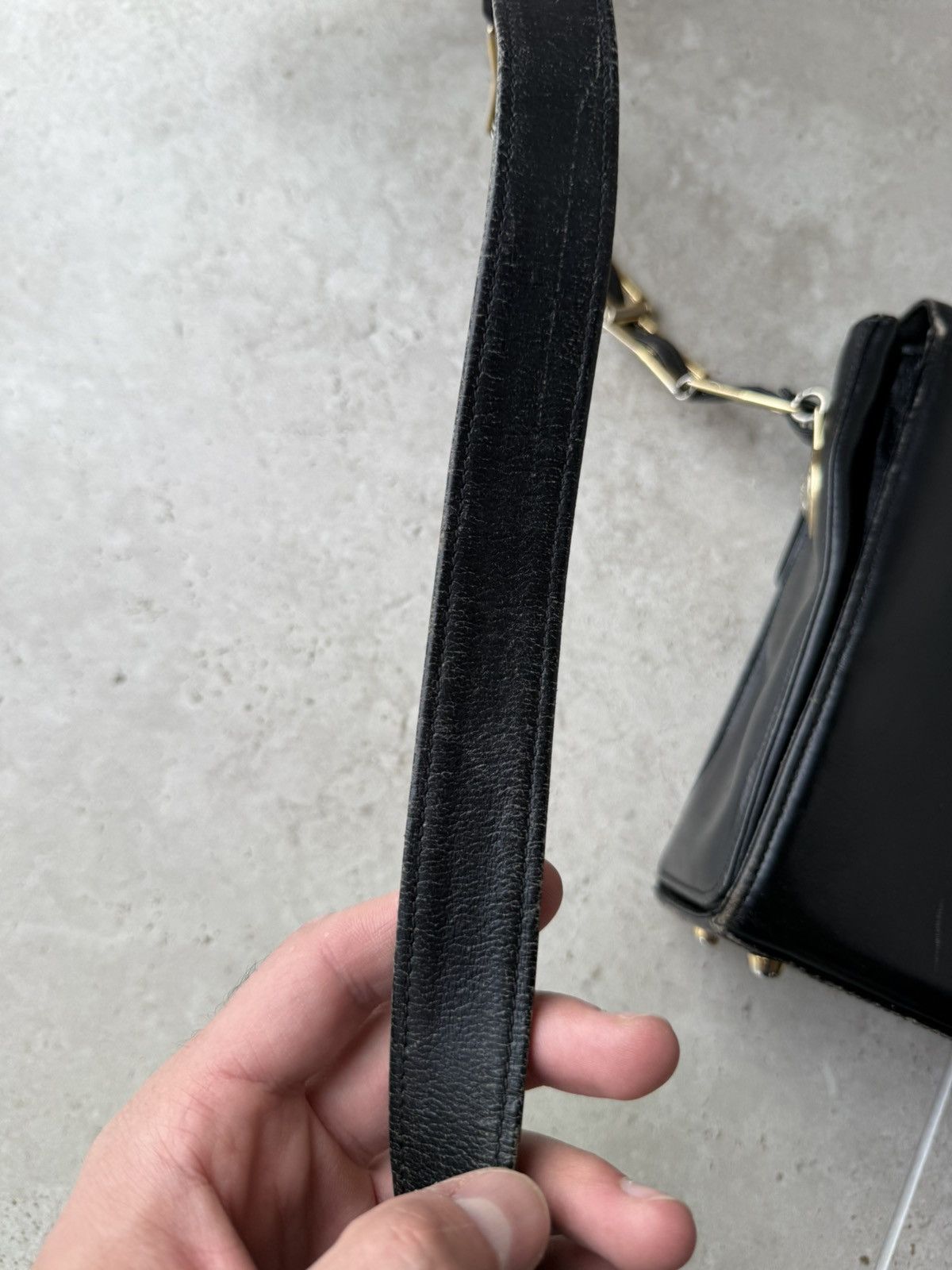 Versace Vintage Versace Black Leather Gold Shoulder Bag Size ONE SIZE - 8 Thumbnail
